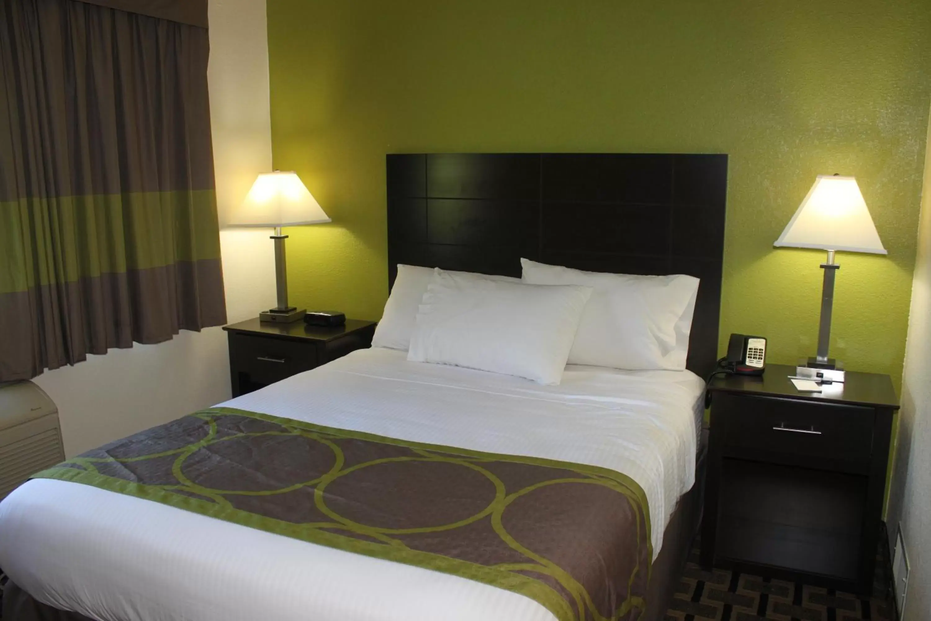 Bedroom, Bed in AmericInn by Wyndham West Burlington Bedroom, Bed in AmericInn by Wyndham West Burlington