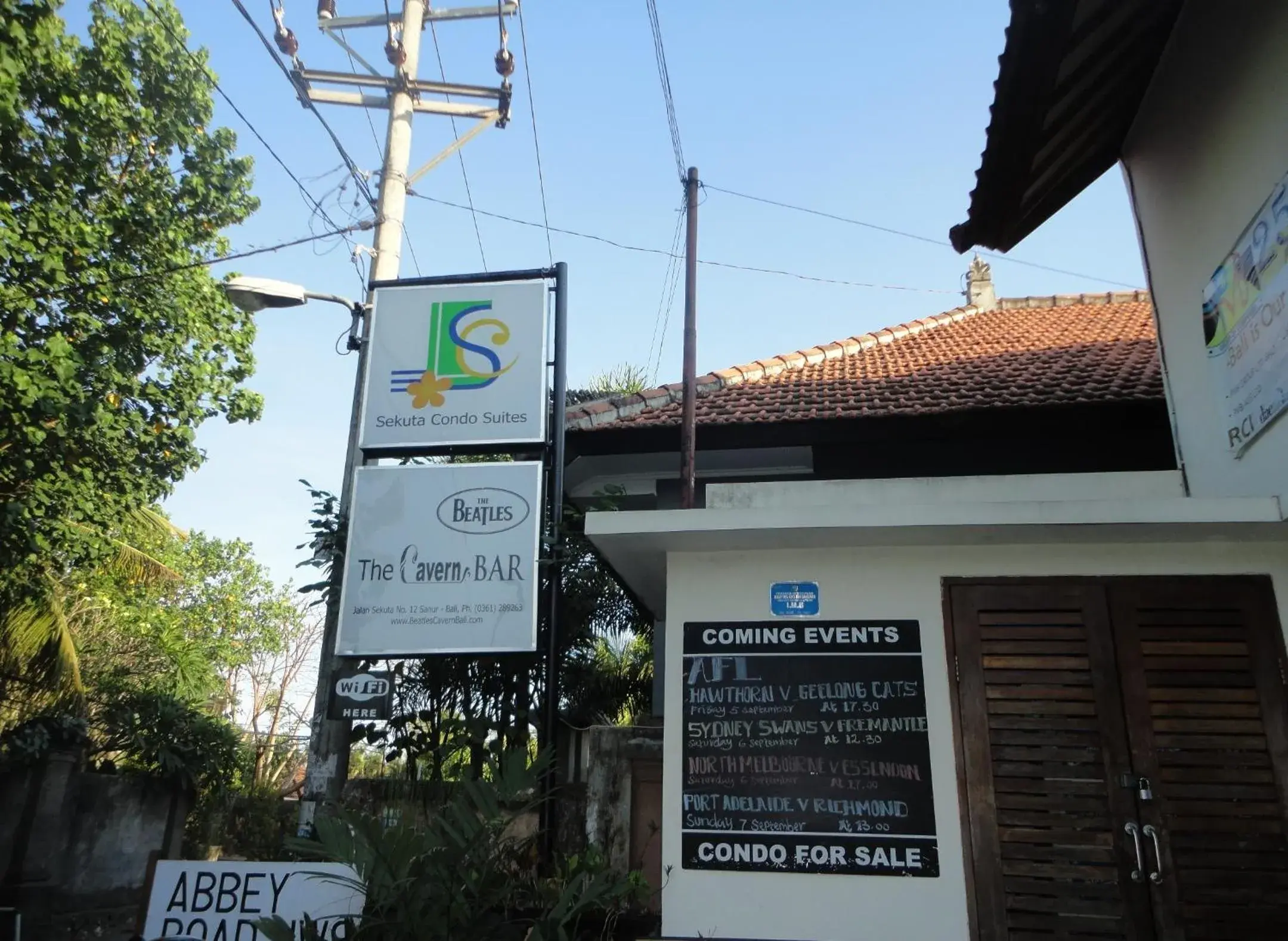 Facade/entrance in Sekuta Condo Suites