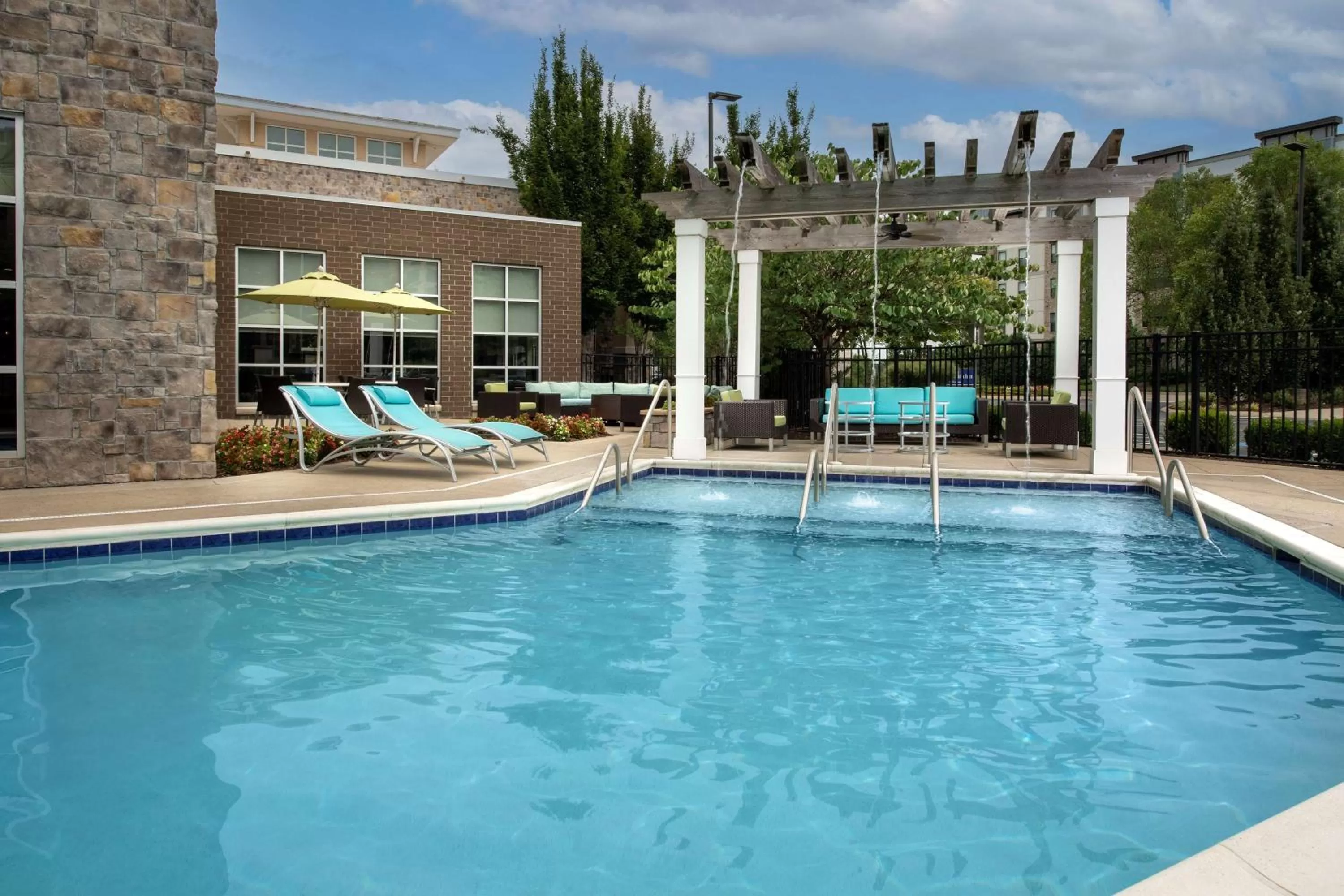 Pool view in Hilton Garden Inn Murfreesboro