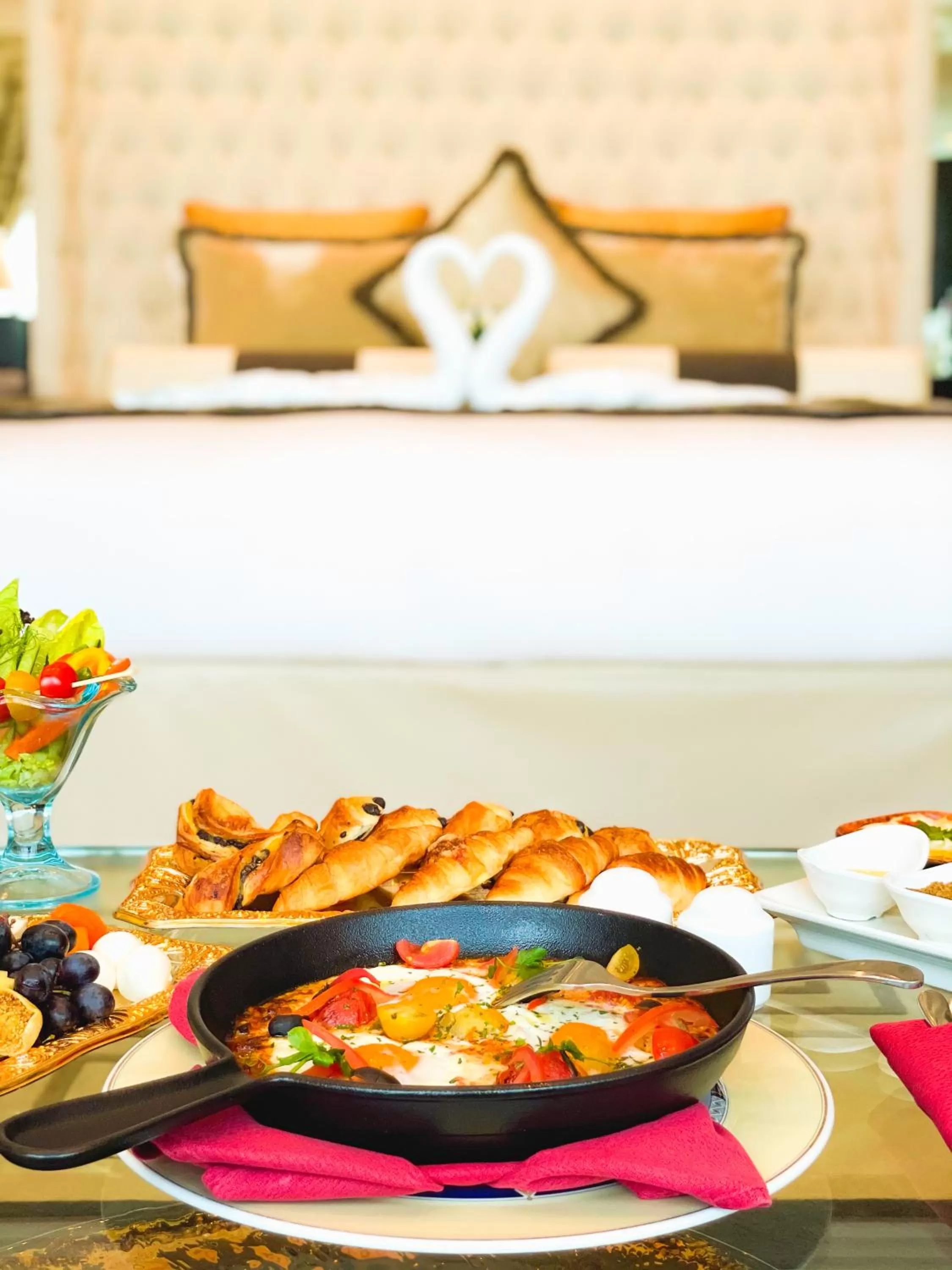 Food in Mövenpick Grand Al Bustan