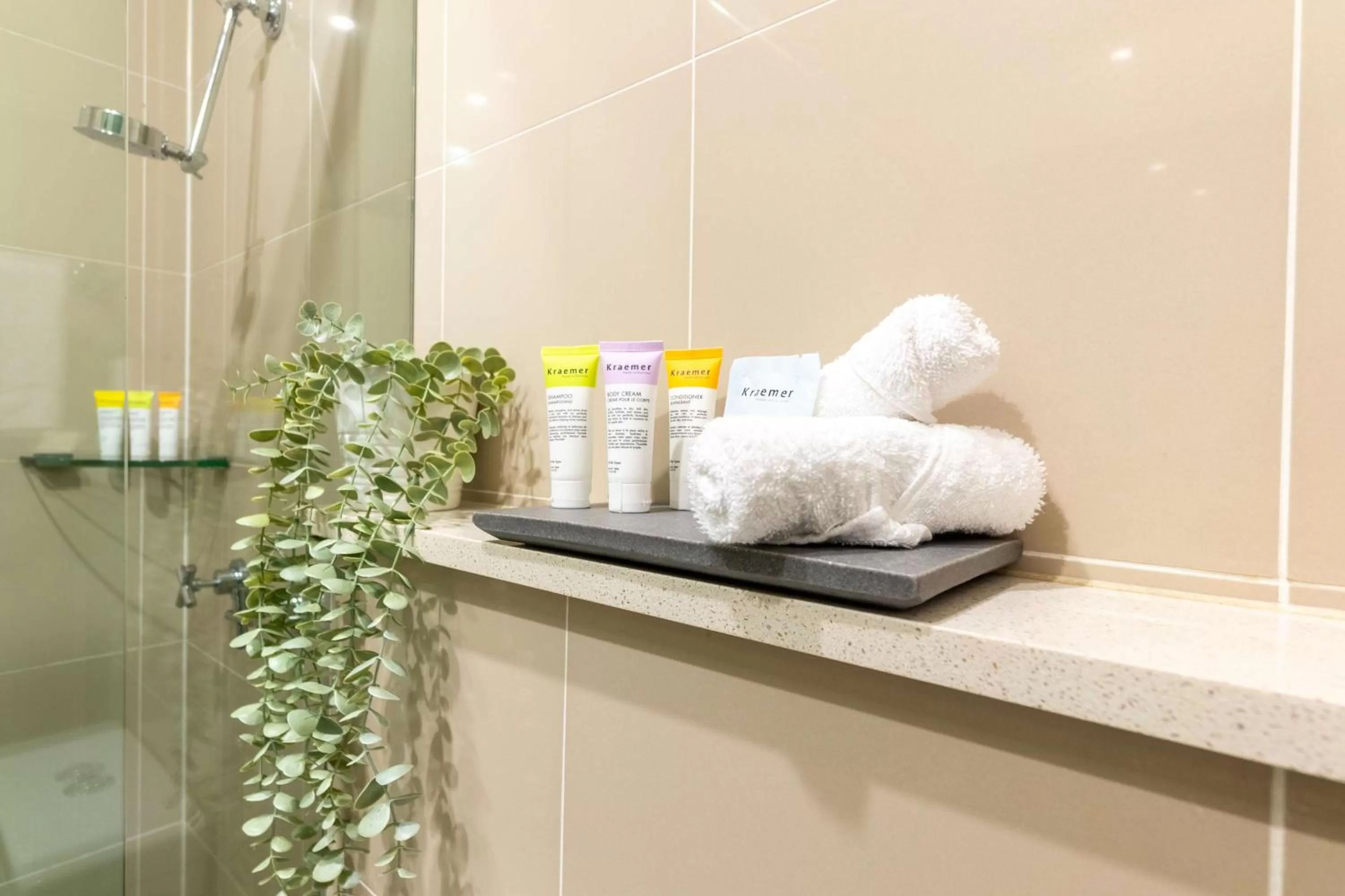 Bathroom in Best Western Plus Camperdown Suites