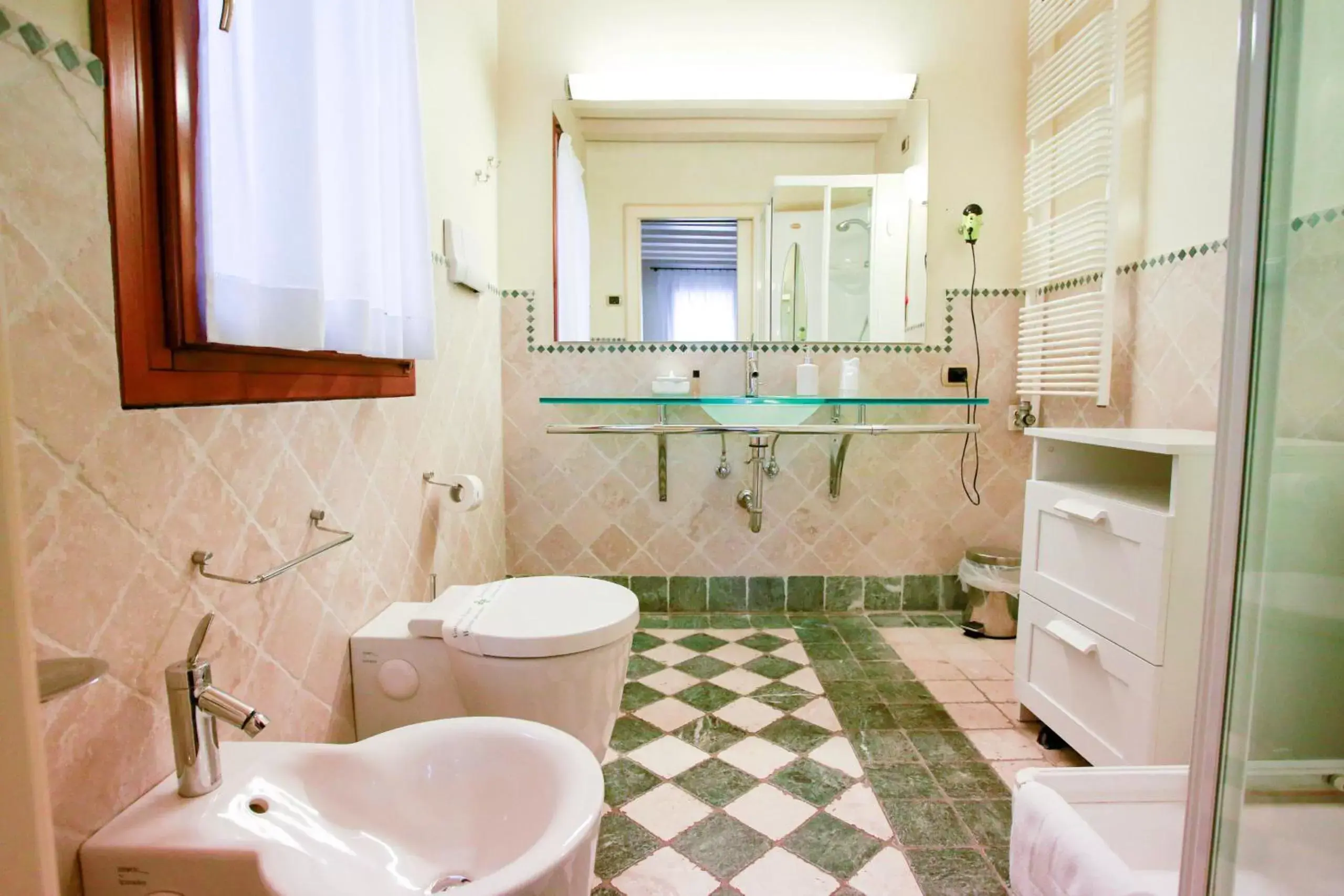 Toilet, Bathroom in Relais Villa Selvatico