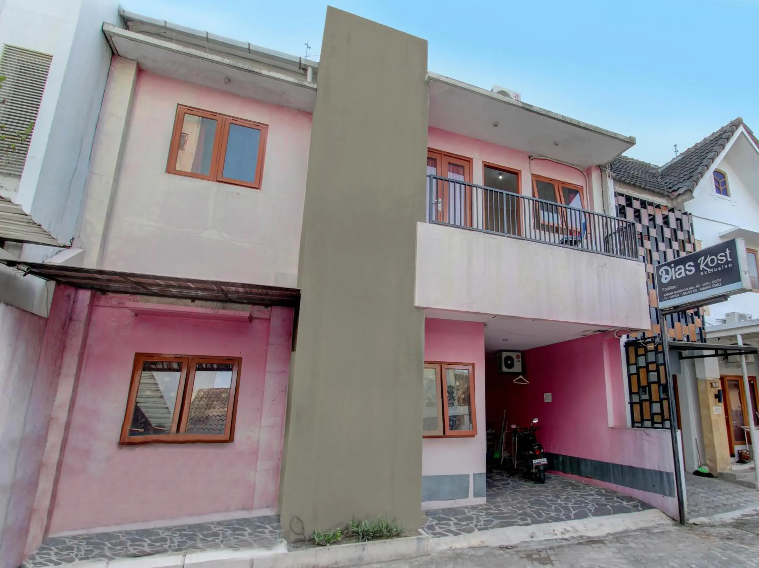 Property Building in OYO 92511 Dias Guesthouse Syariah