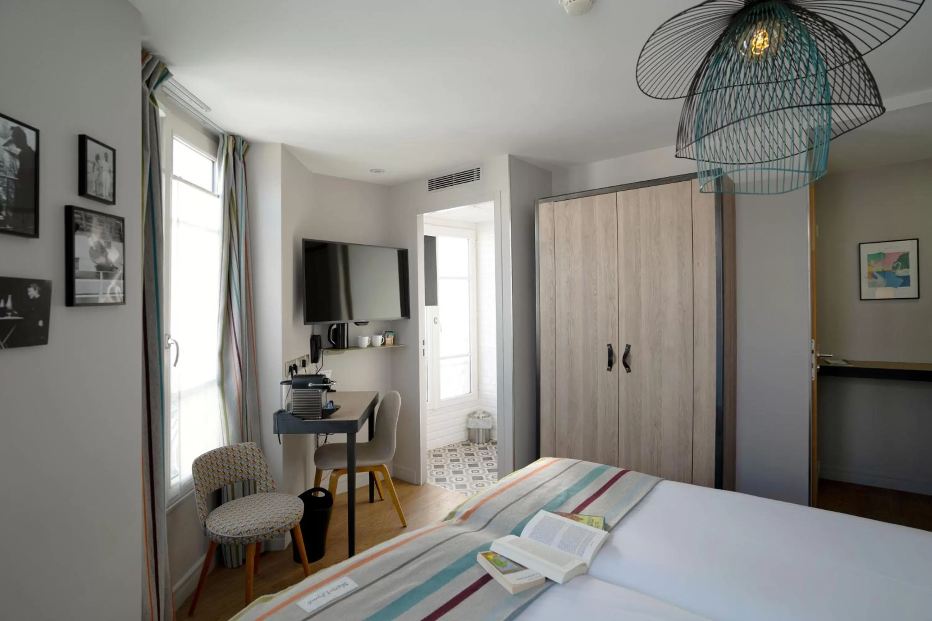 Photo of the whole room, Bed in Hotel Litteraire Marcel Ayme, BW Premier Collection