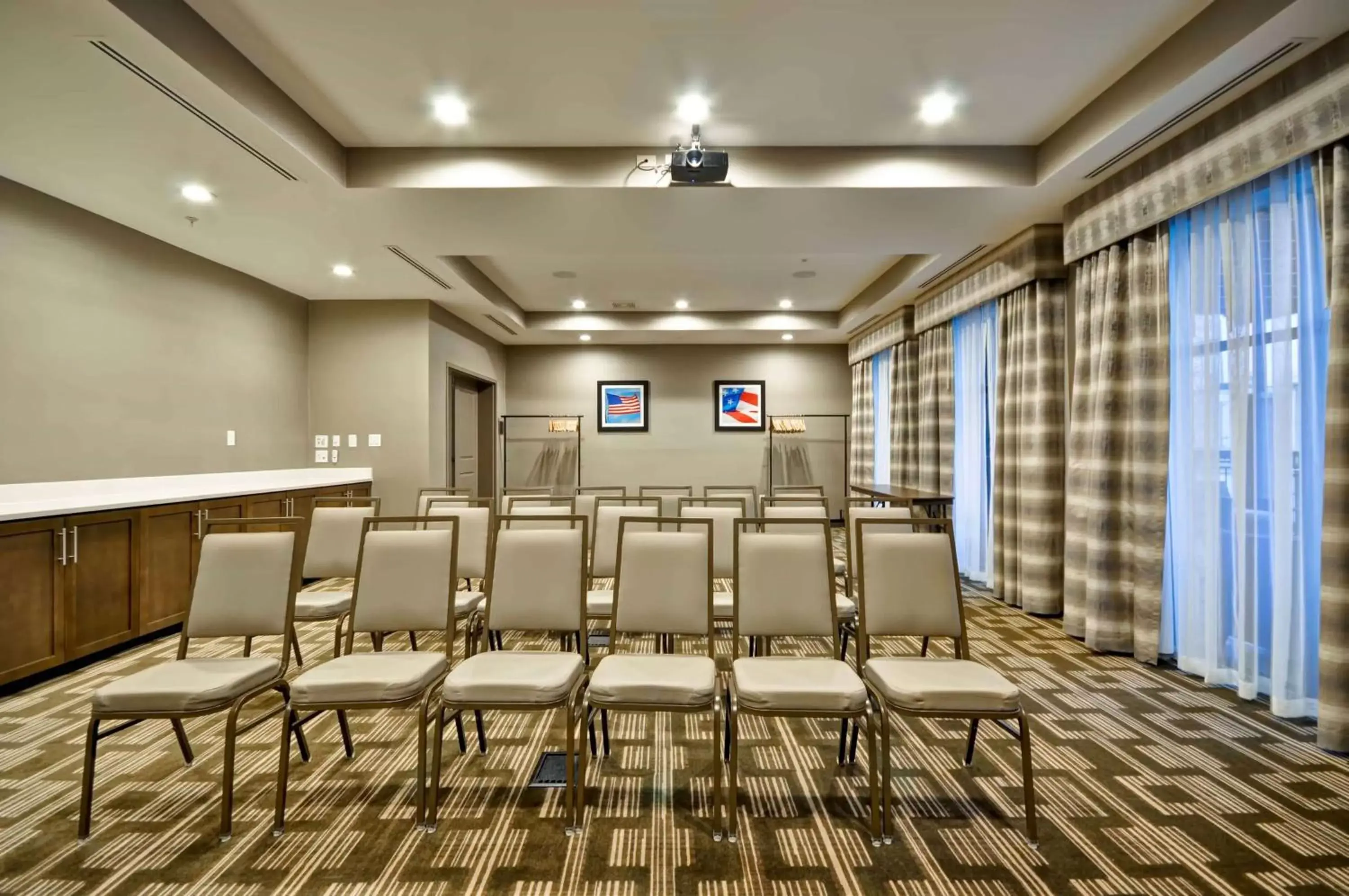 Meeting/conference room in Homewood Suites by Hilton Cincinnati/West Chester