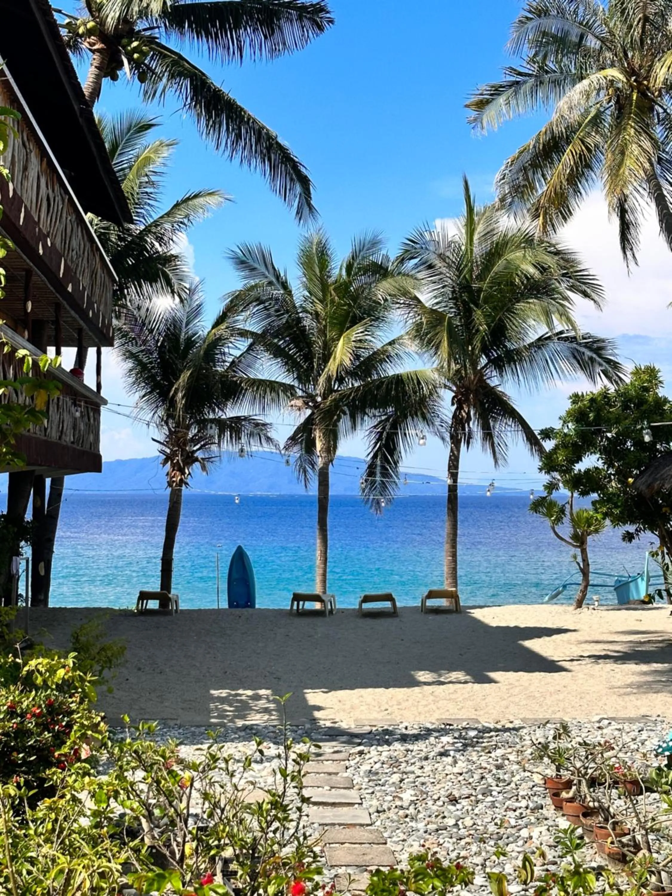 Bamboo House Beach Lodge & Restaurant