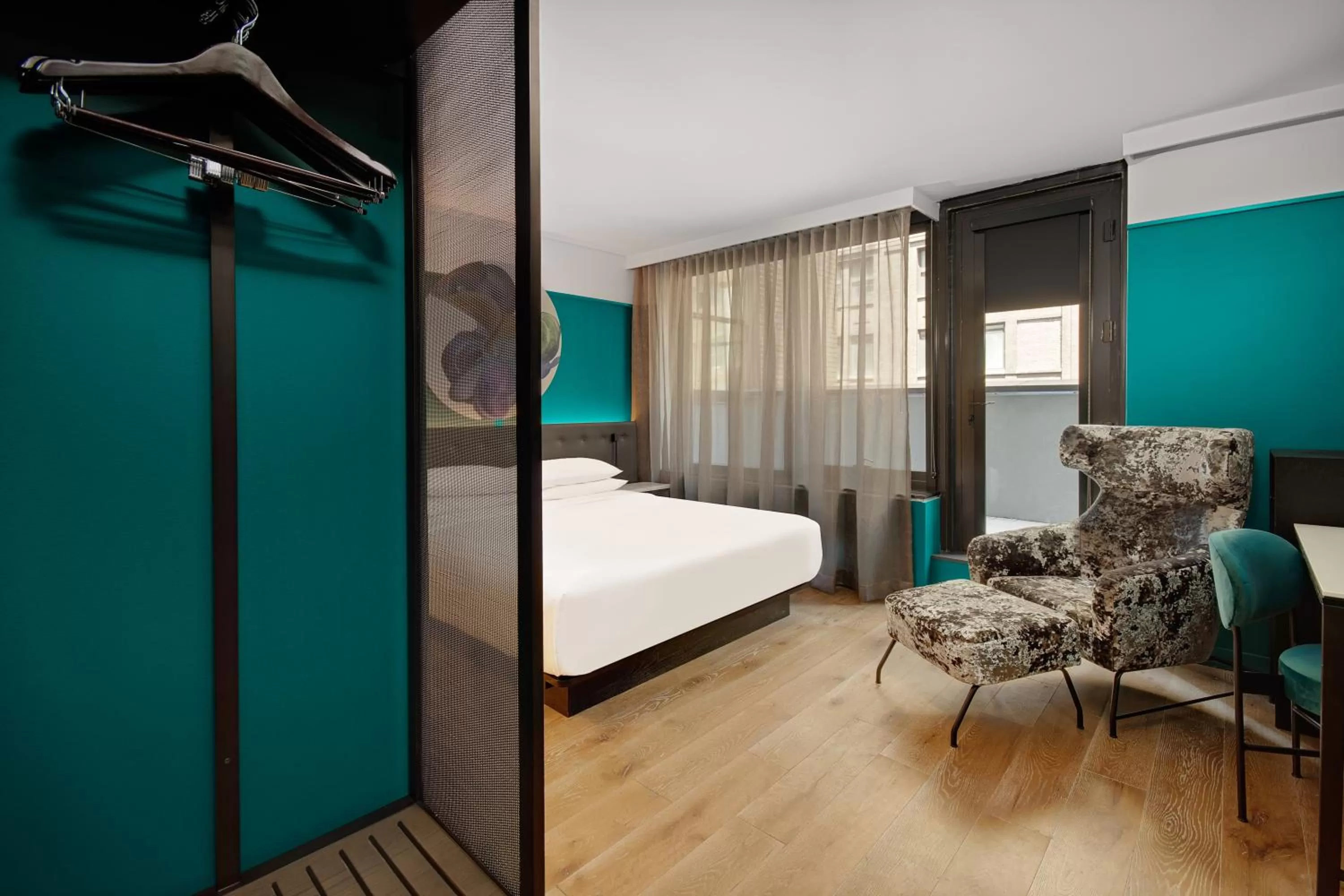 Photo of the whole room, Bed in Hyatt Centric Midtown 5th Avenue New York