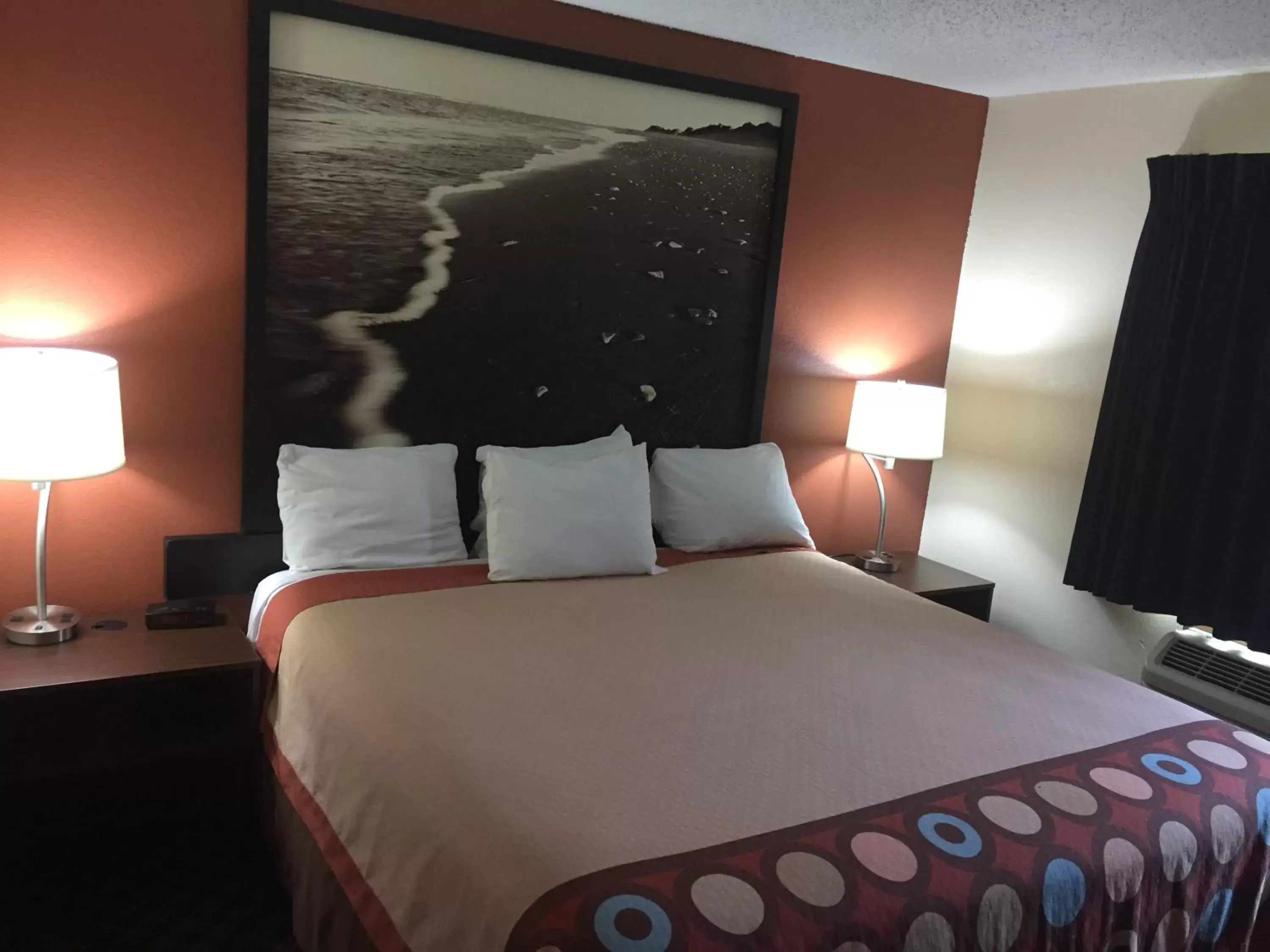 Bed in Super 8 by Wyndham College Station