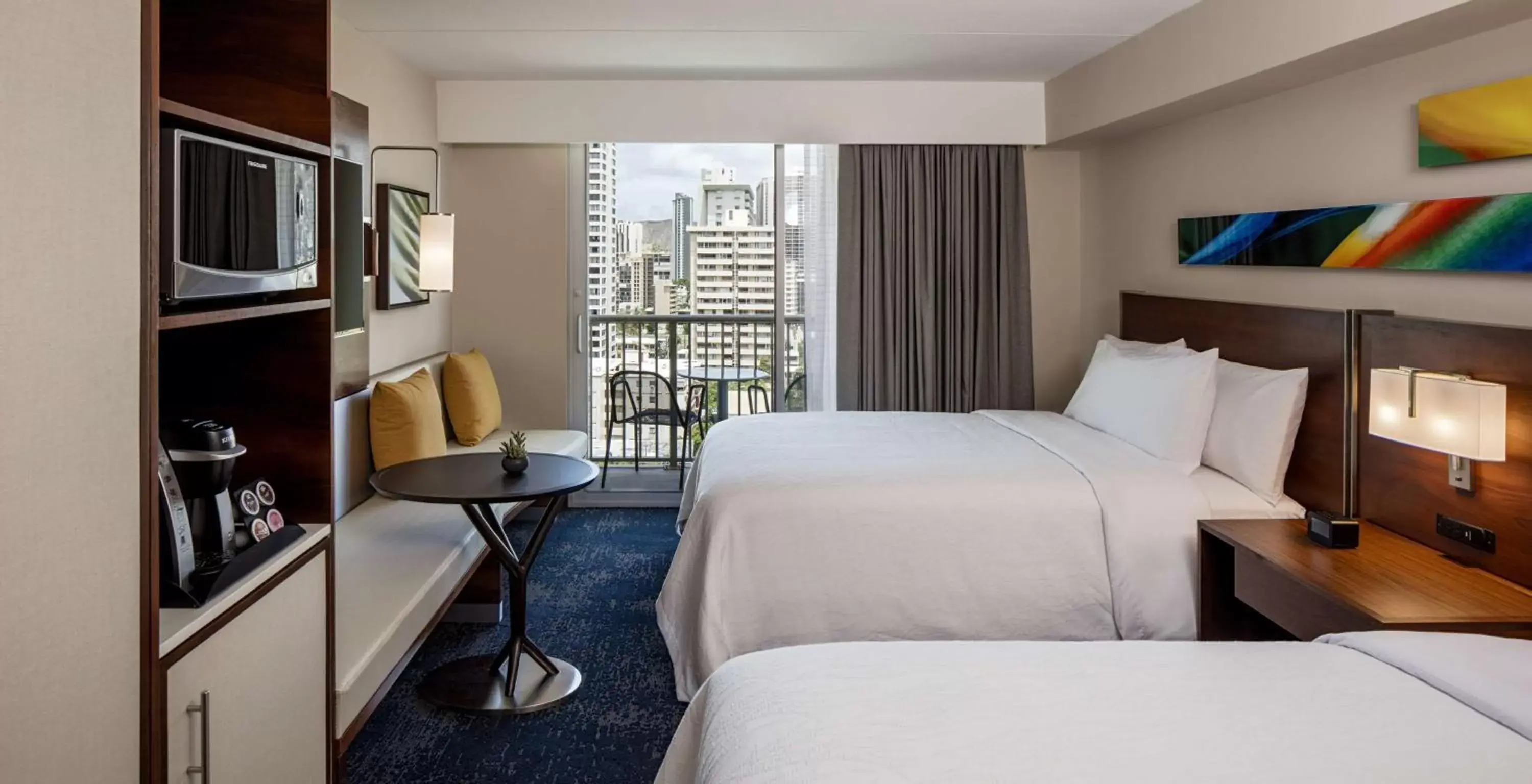 Bedroom in Hilton Garden Inn Waikiki Beach