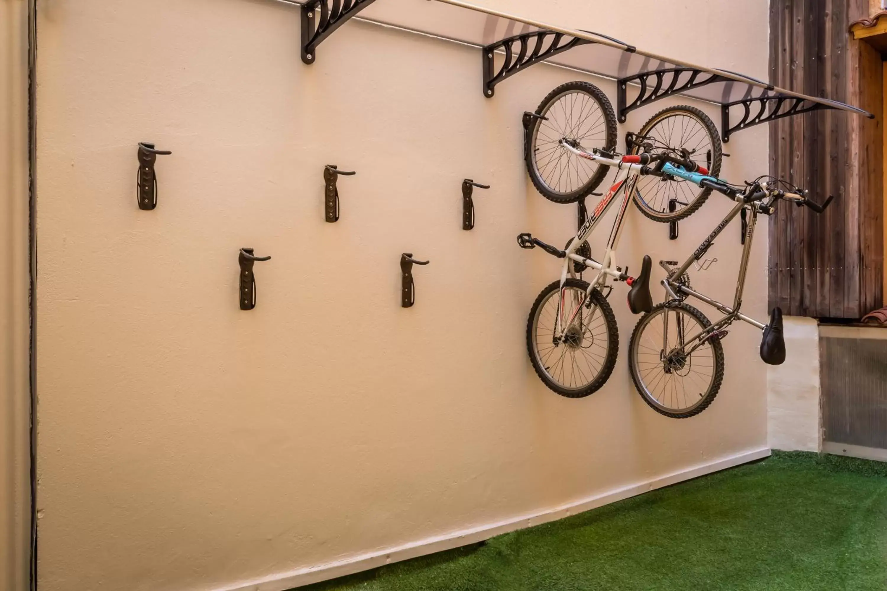 Cycling, Bathroom in BYPILLOW Erba