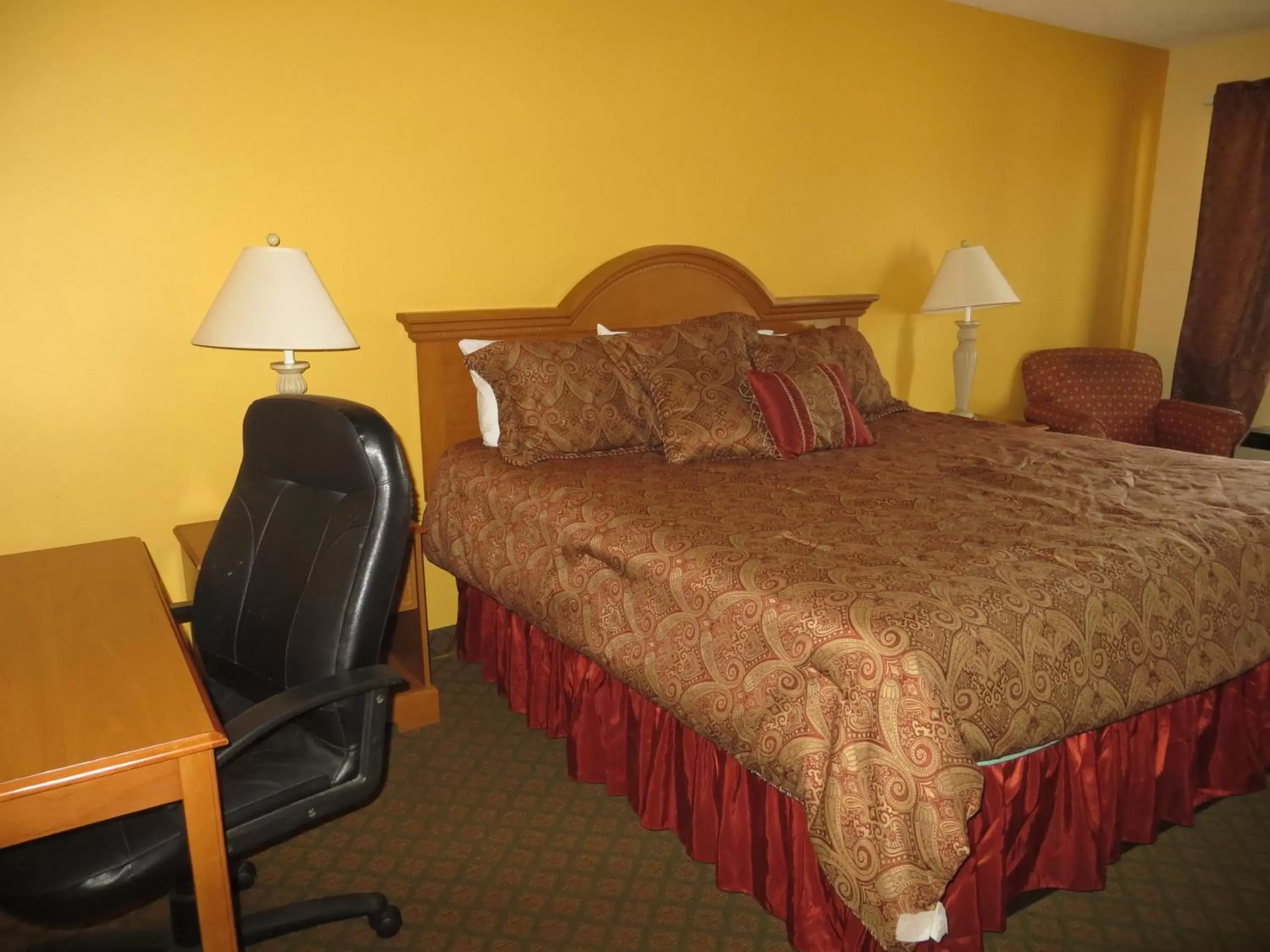 King Room - Smoking  in Days Inn by Wyndham Boerne