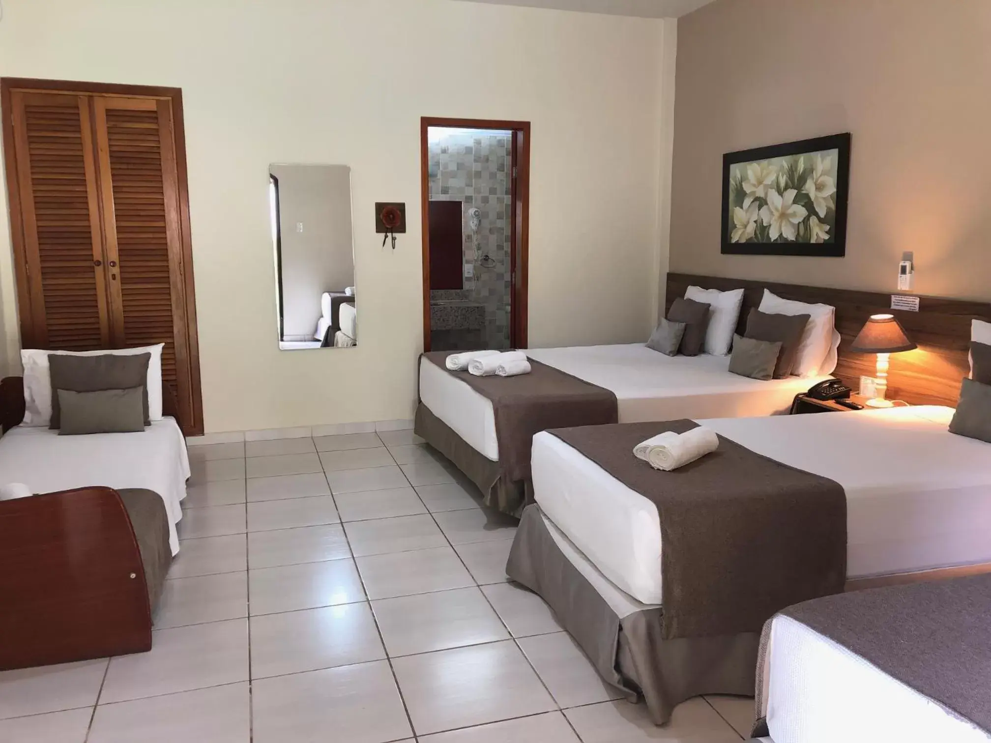 Family Room in Pousada Le Sapê Family Room in Pousada Le Sapê