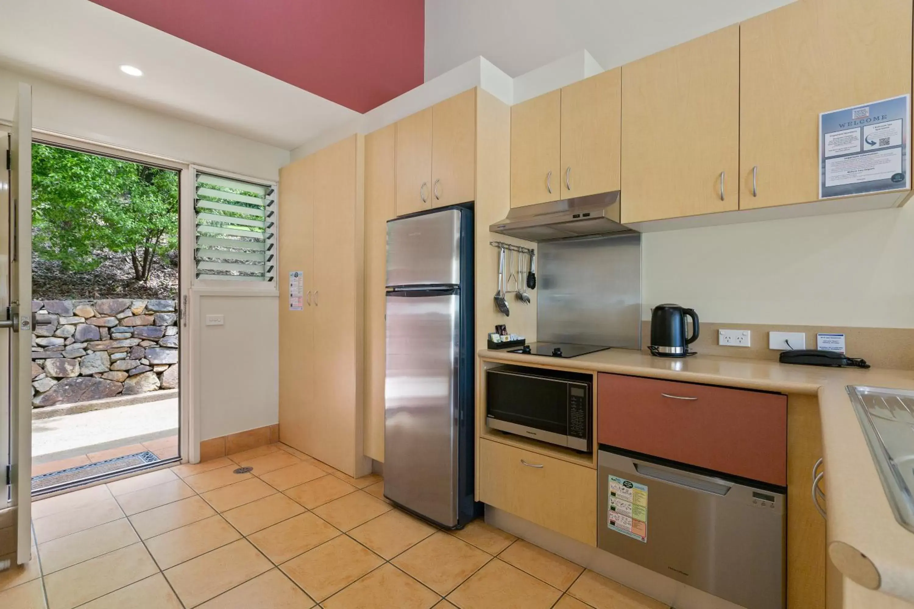 Kitchen/Kitchenette in Tathra Beach House Holiday Apartments