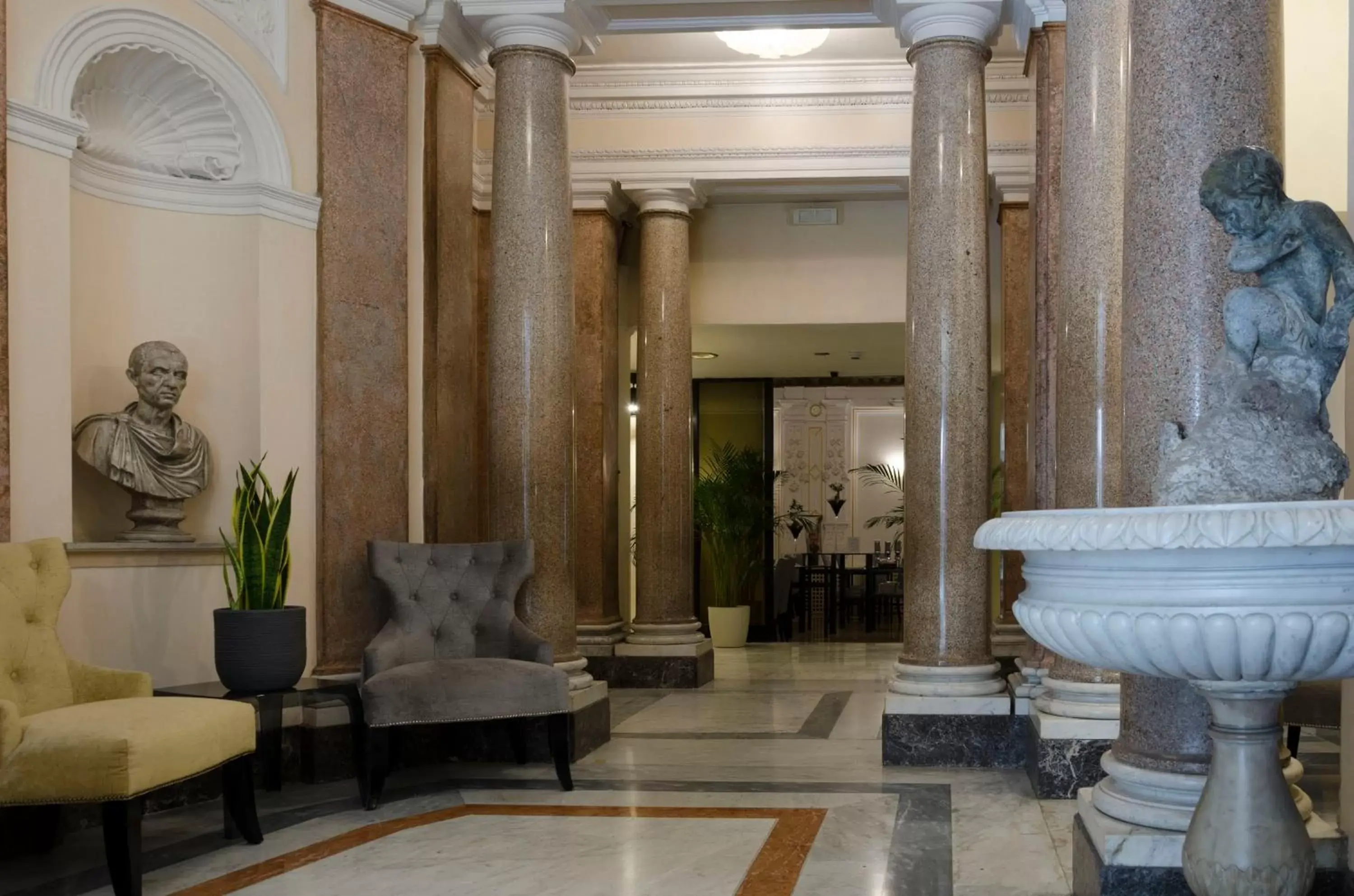 Lobby/Reception in Hotel Traiano