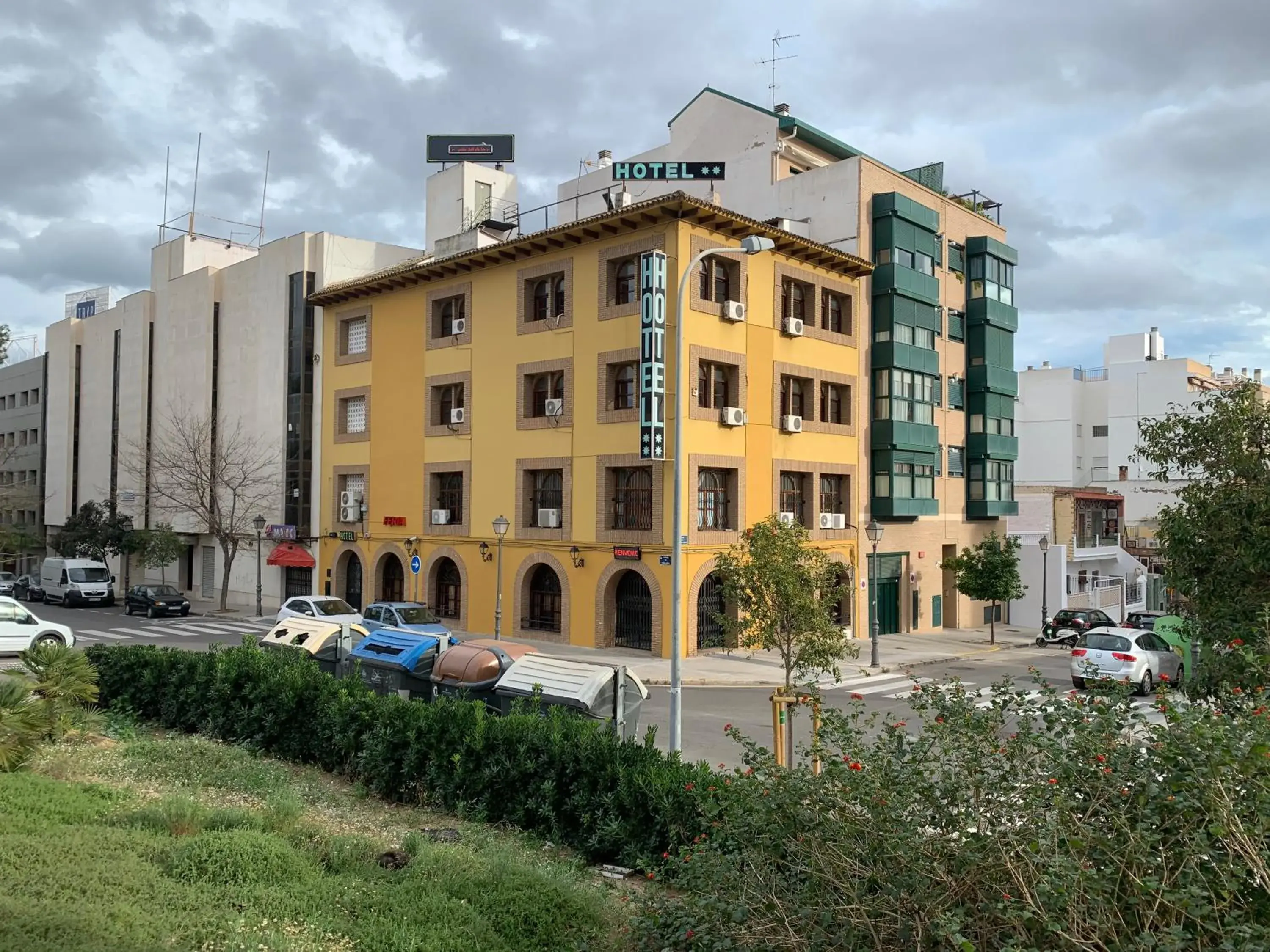 Property Building in Hotel Sundos Feria Valencia