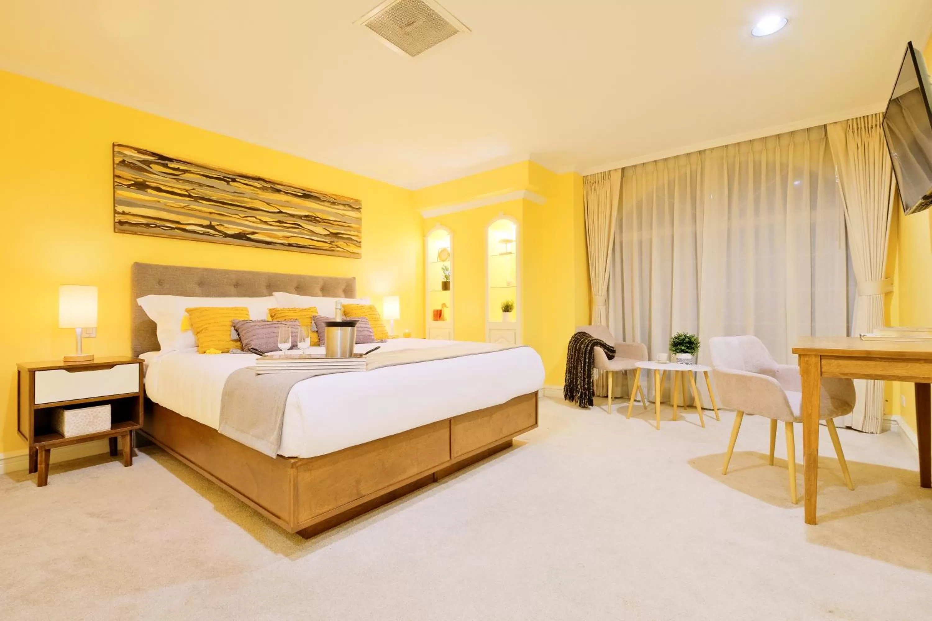 Suite with Hot Tub in Casa Asturias