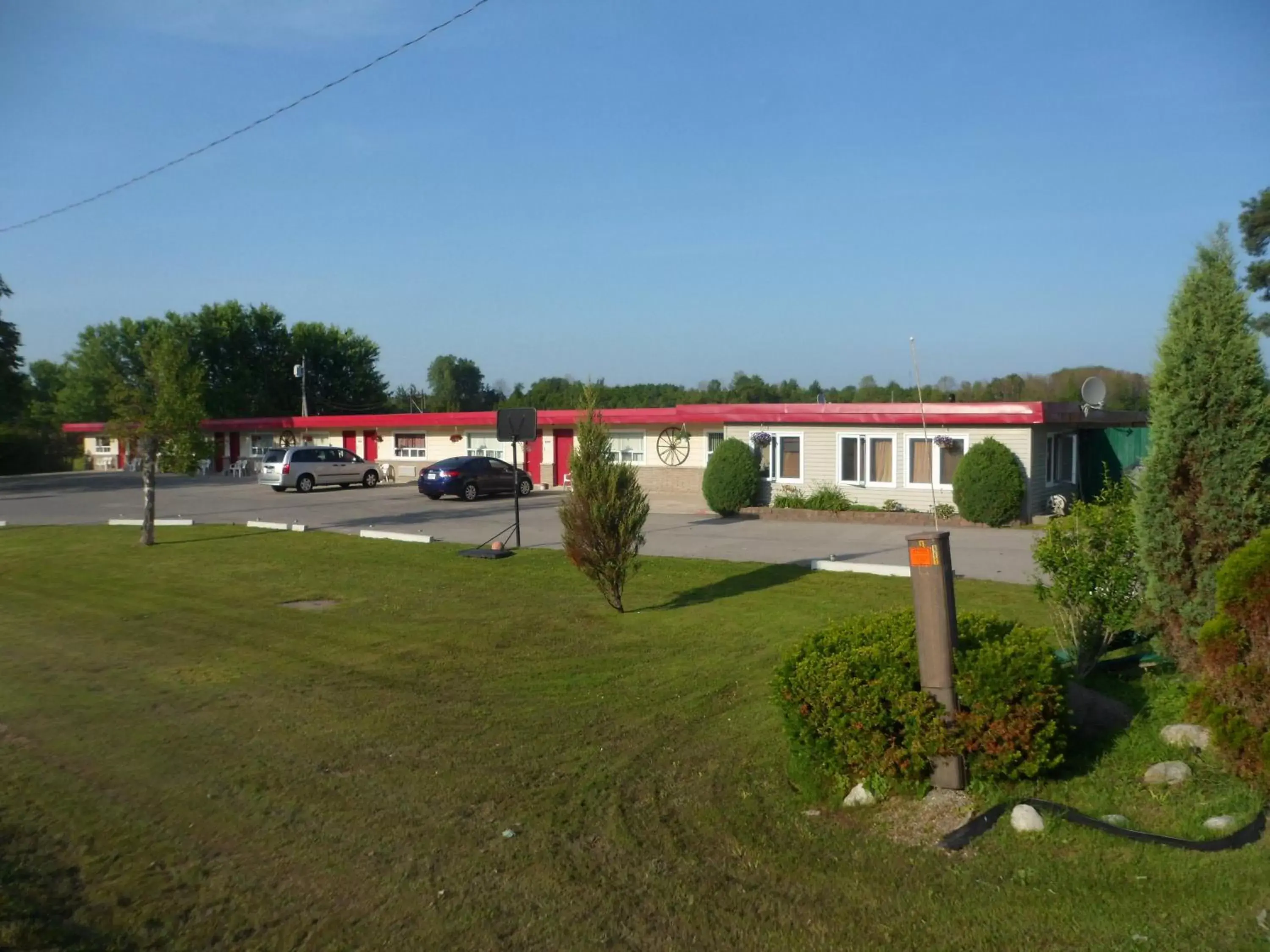 Property building in The Silver Birch Motel