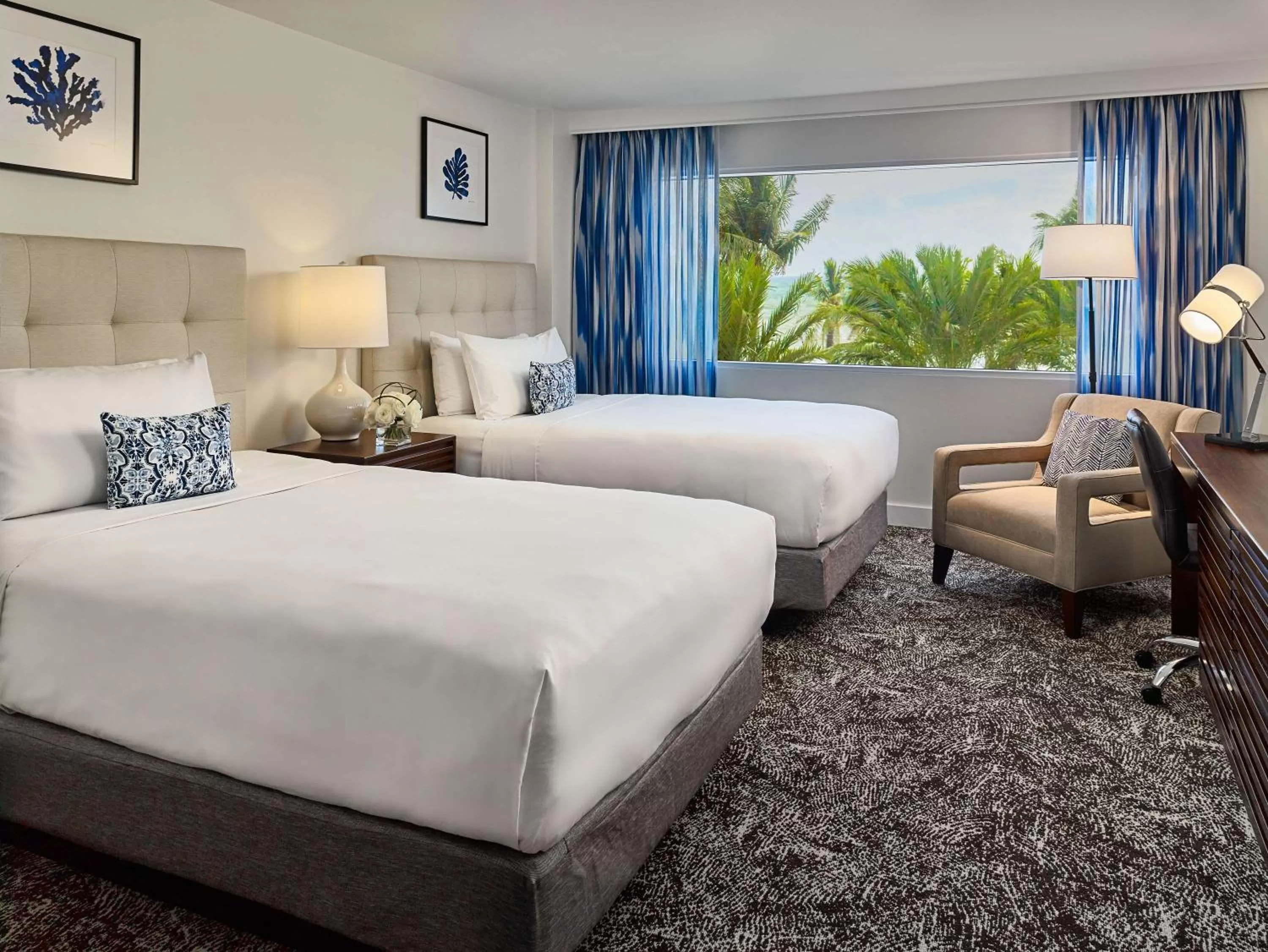 Photo of the whole room, Bed in Sonesta Fort Lauderdale Beach