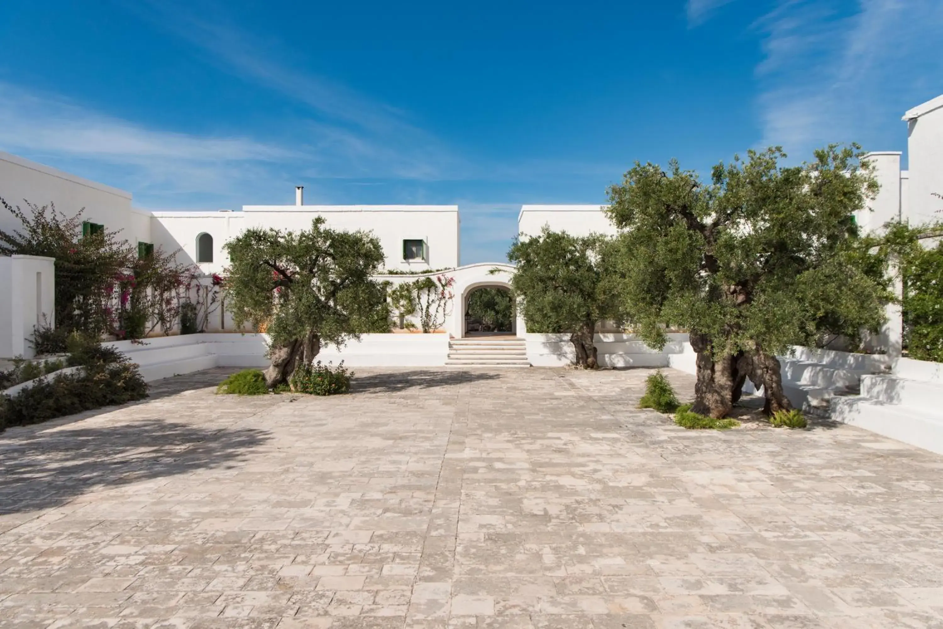 Facade/entrance, Property Building in Hotel Il Melograno