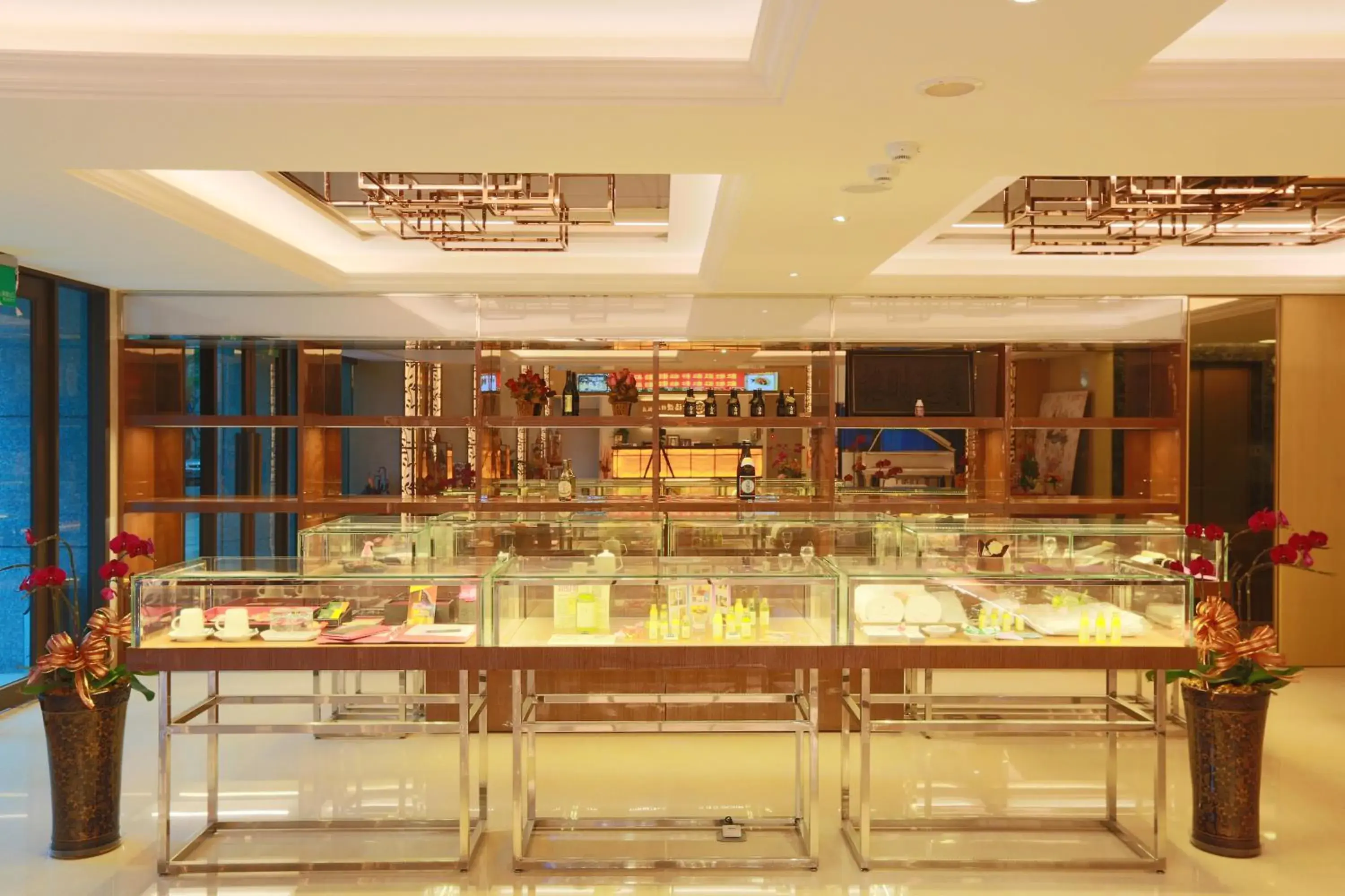 Lobby or reception, Restaurant/Places to Eat in Happiness Inn Xinzhuang