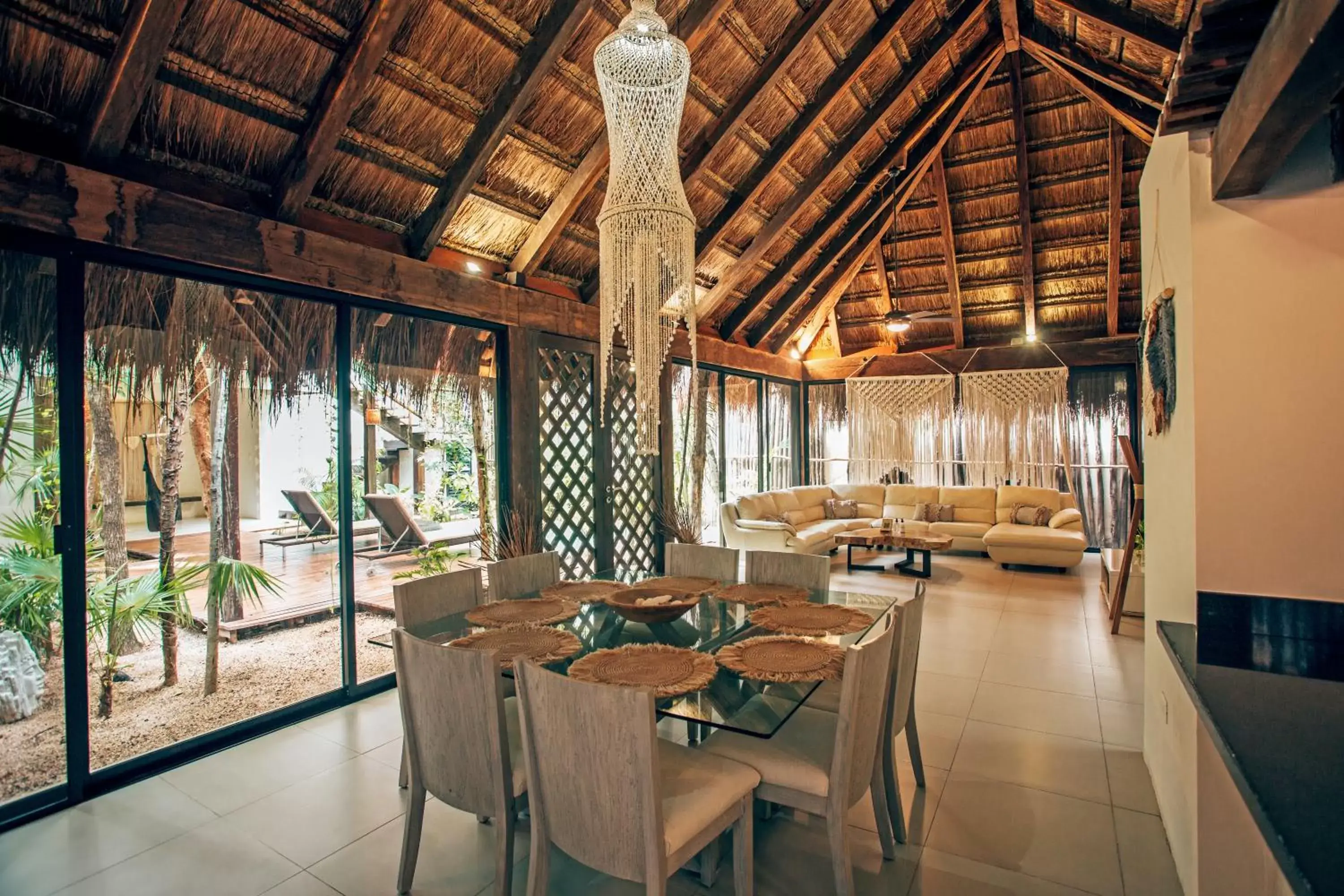 Seating area, Restaurant/Places to Eat in Orchid House Tulum