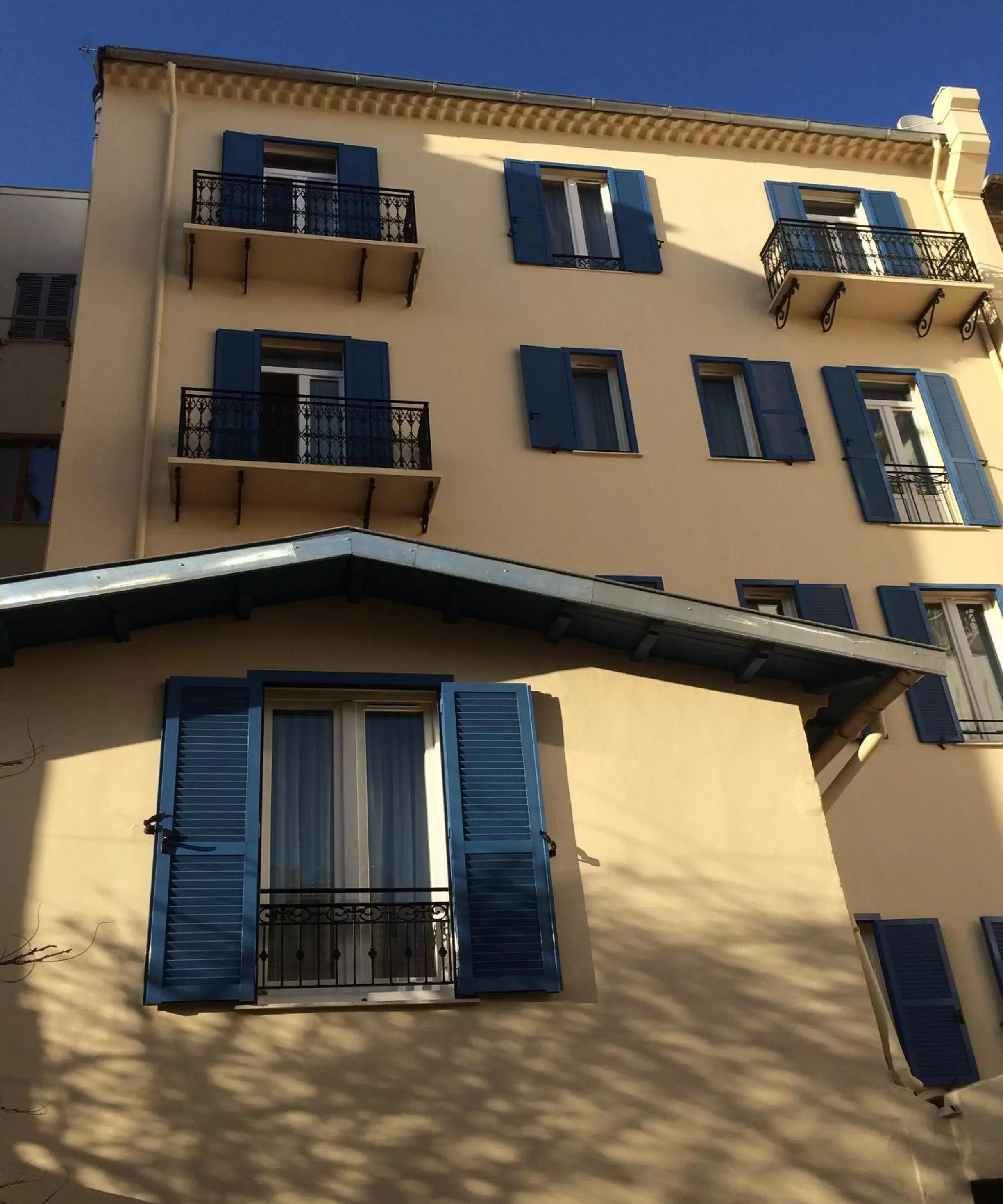 Property building in Hôtel de la Fontaine Property building in Hôtel de la Fontaine