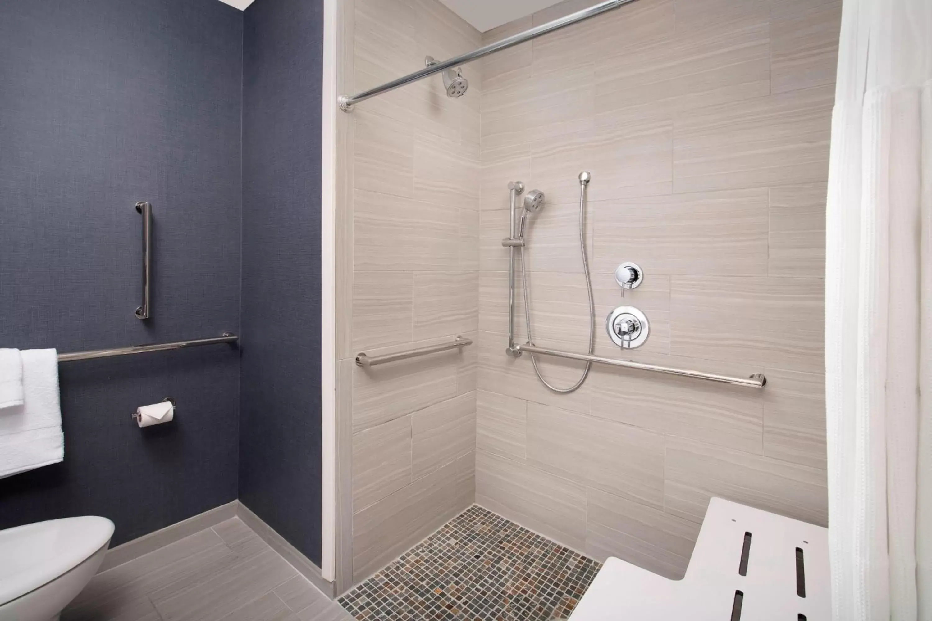 Bathroom in Residence Inn by Marriott New Orleans Elmwood