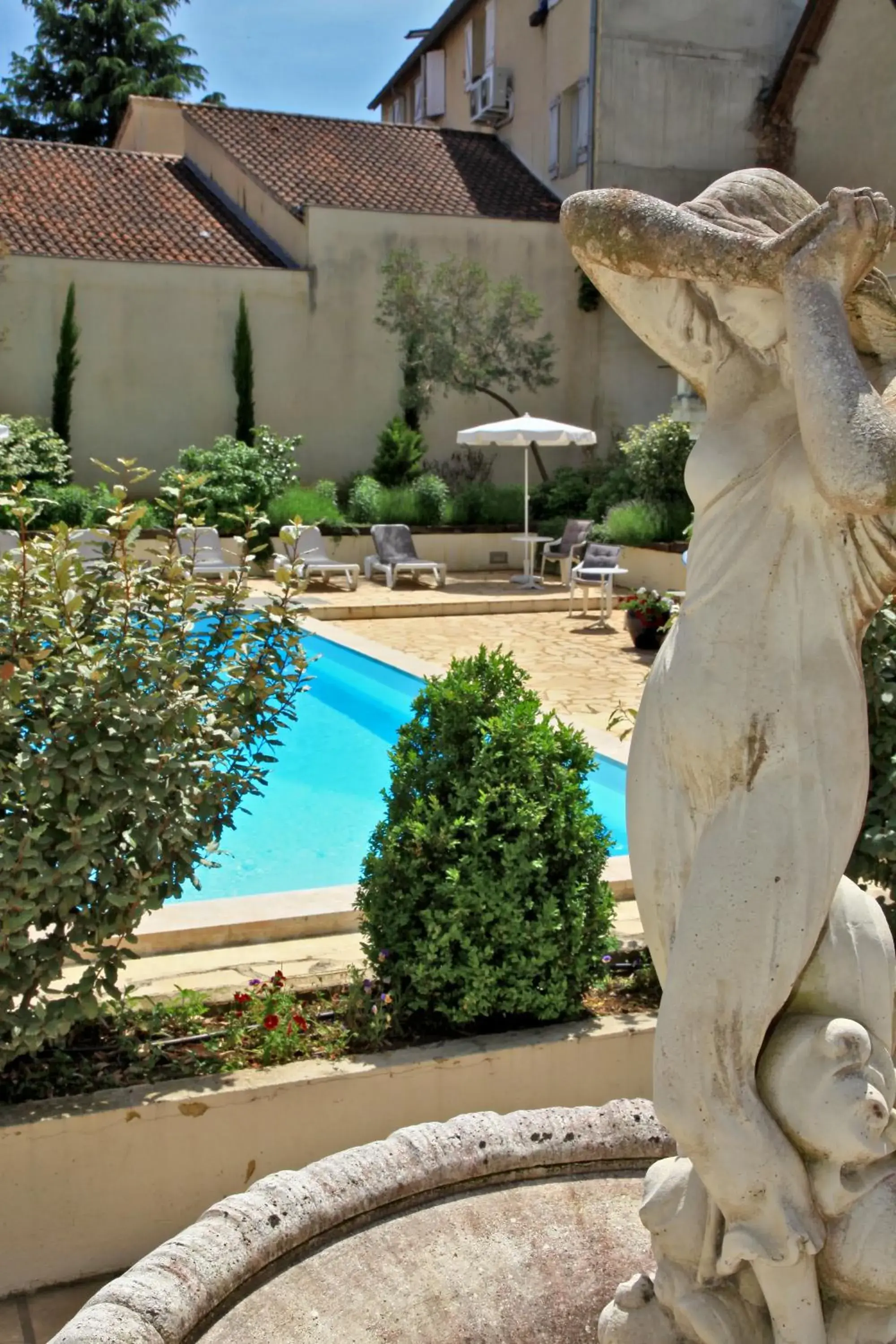 Swimming Pool in Best Western Le Renoir