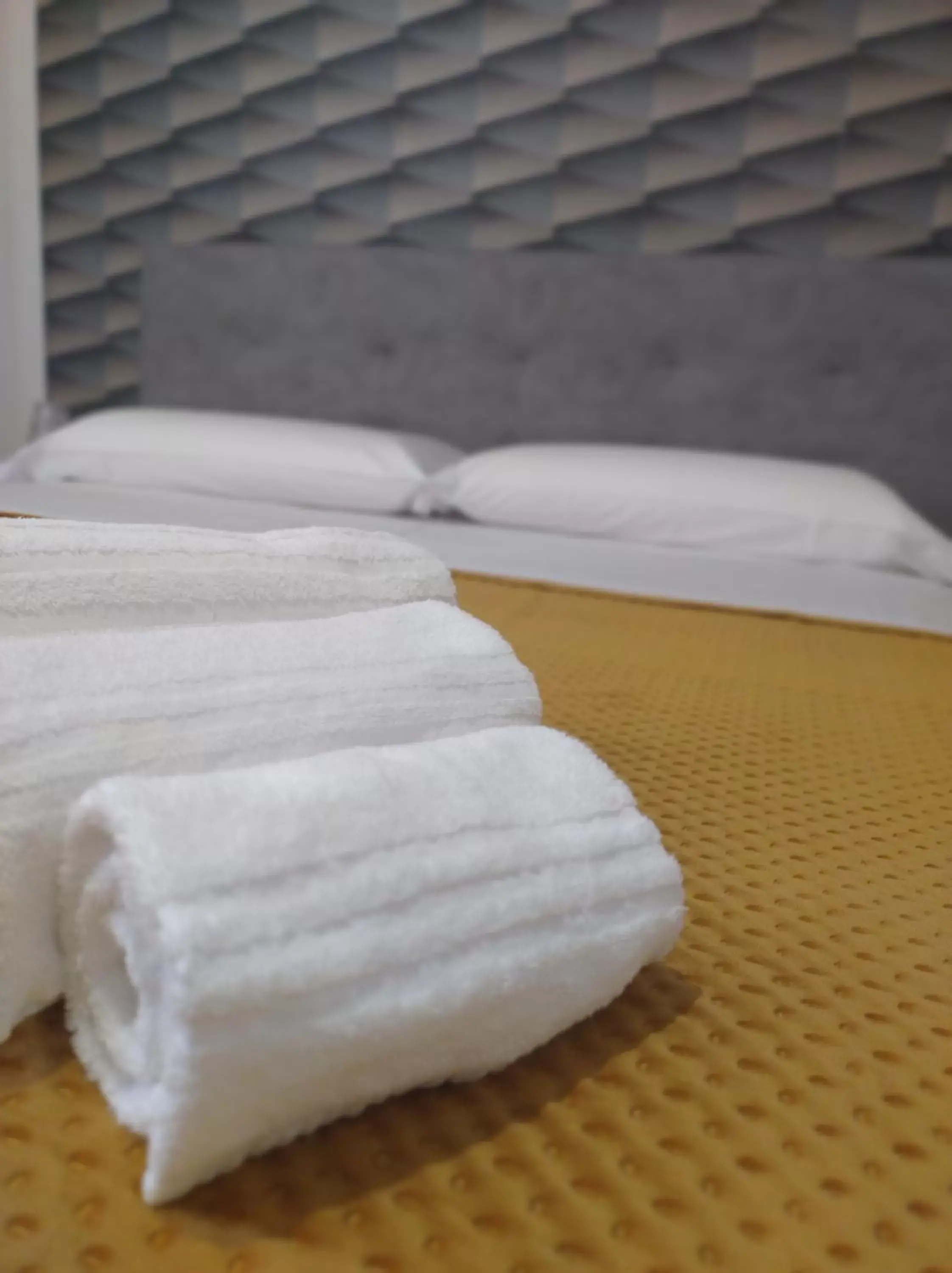 towels, Bed in Panta Rei