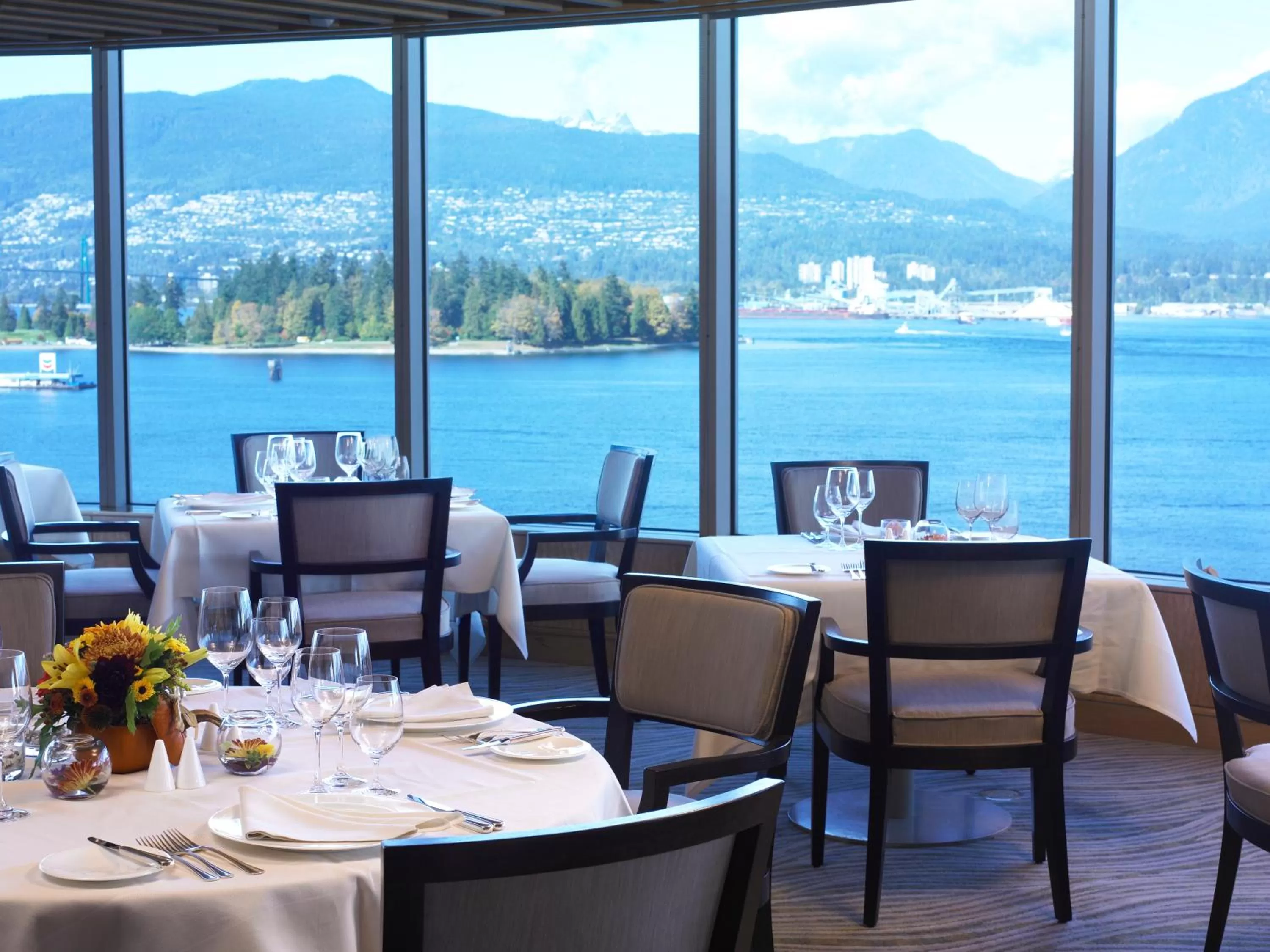 Restaurant/places to eat in Pan Pacific Vancouver