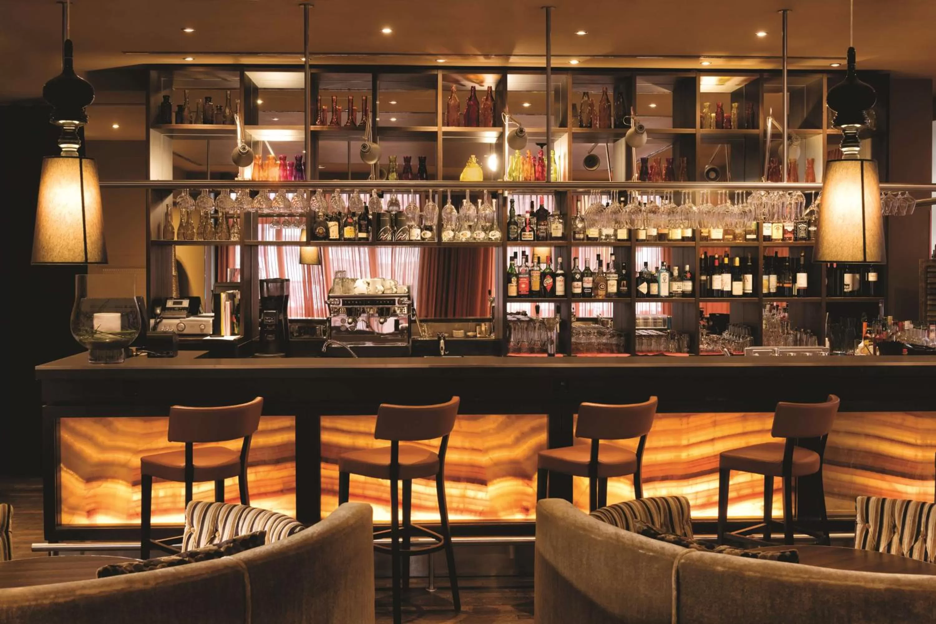 Restaurant/places to eat in Adina Apartment Hotel Berlin Checkpoint Charlie