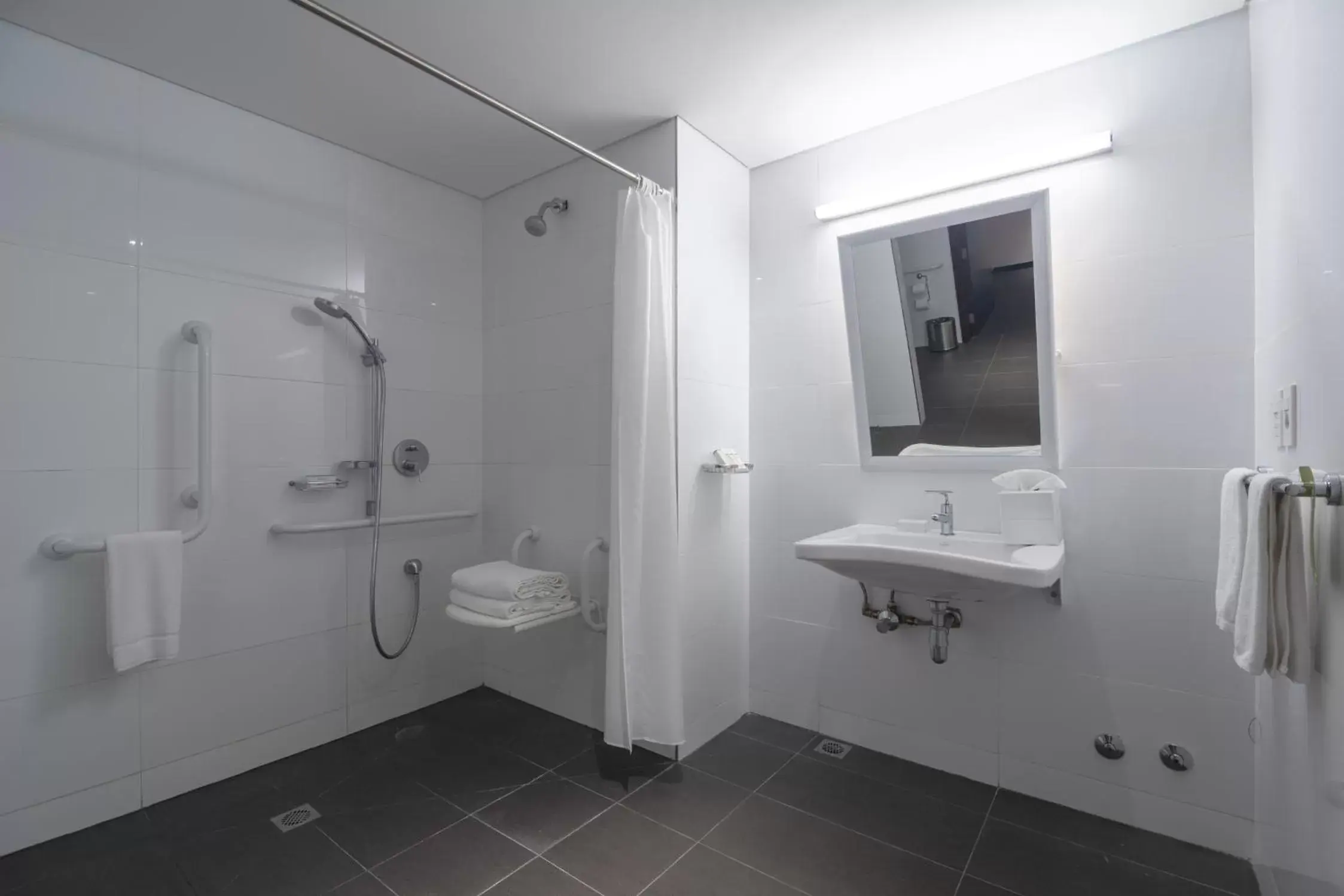 Bathroom in Hilton Garden Inn Montevideo