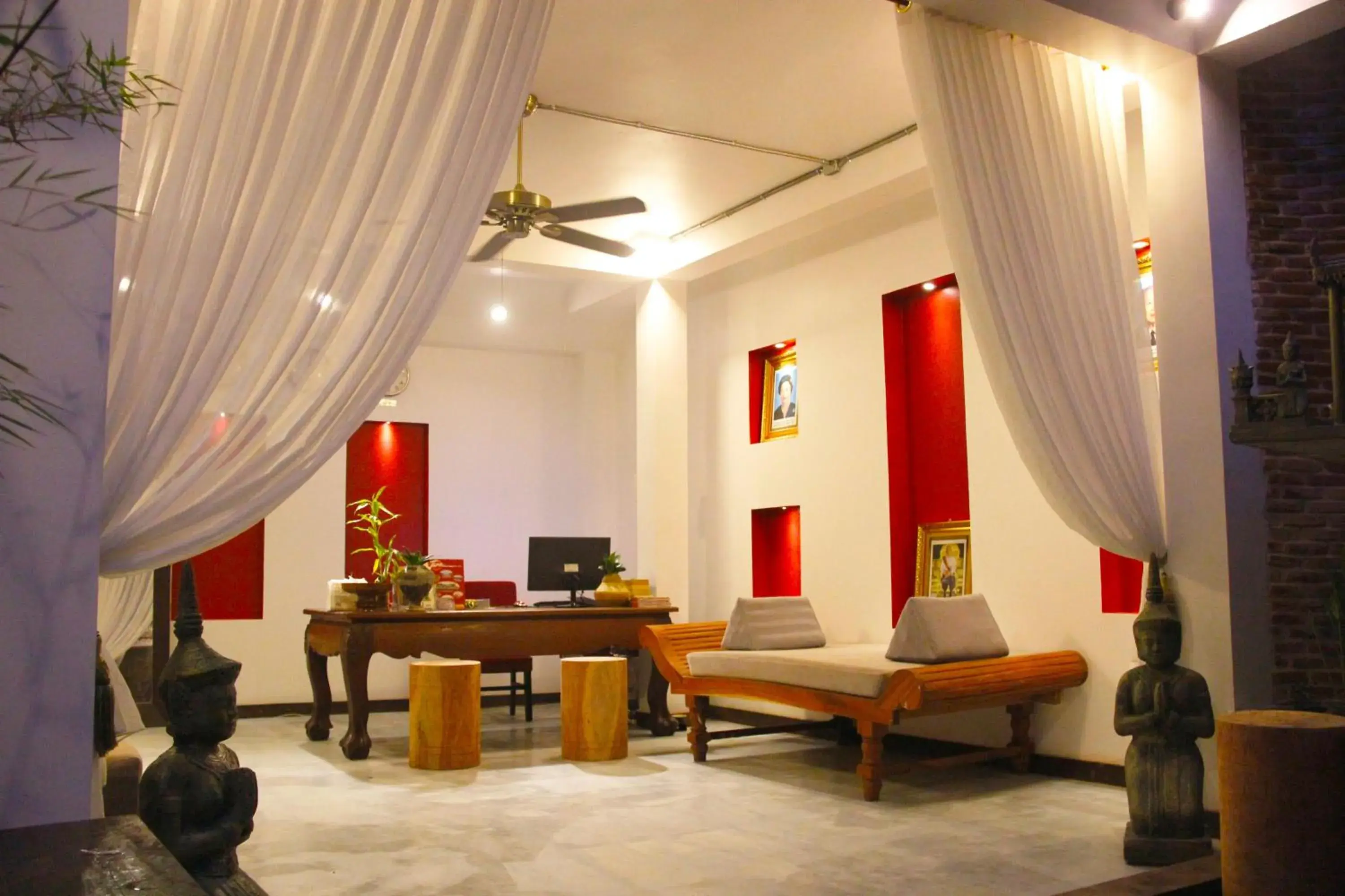 Lounge or bar, Seating Area in Cambana d'Angkor Suites