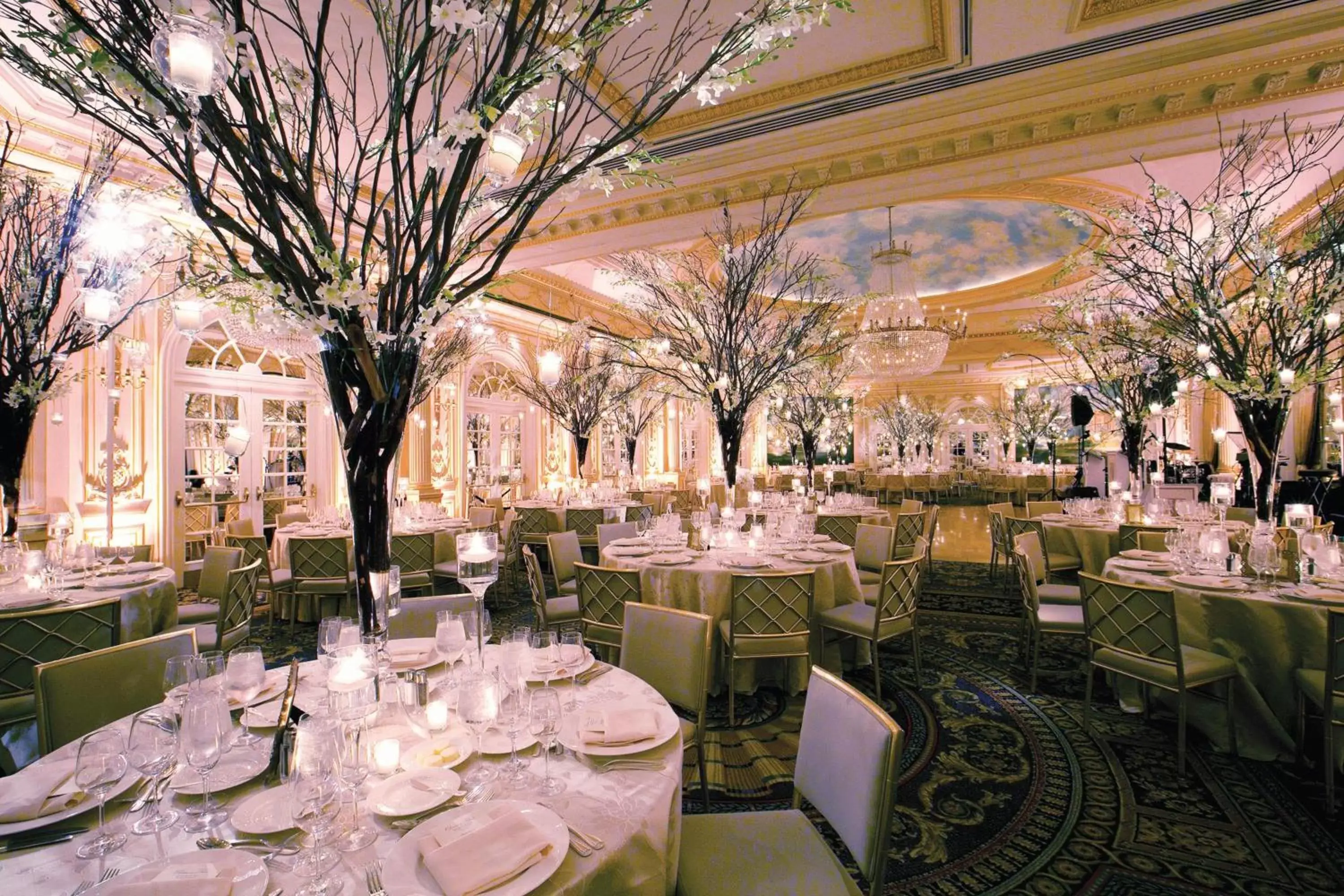 Banquet/Function facilities, Restaurant/Places to Eat in JW Marriott Essex House New York