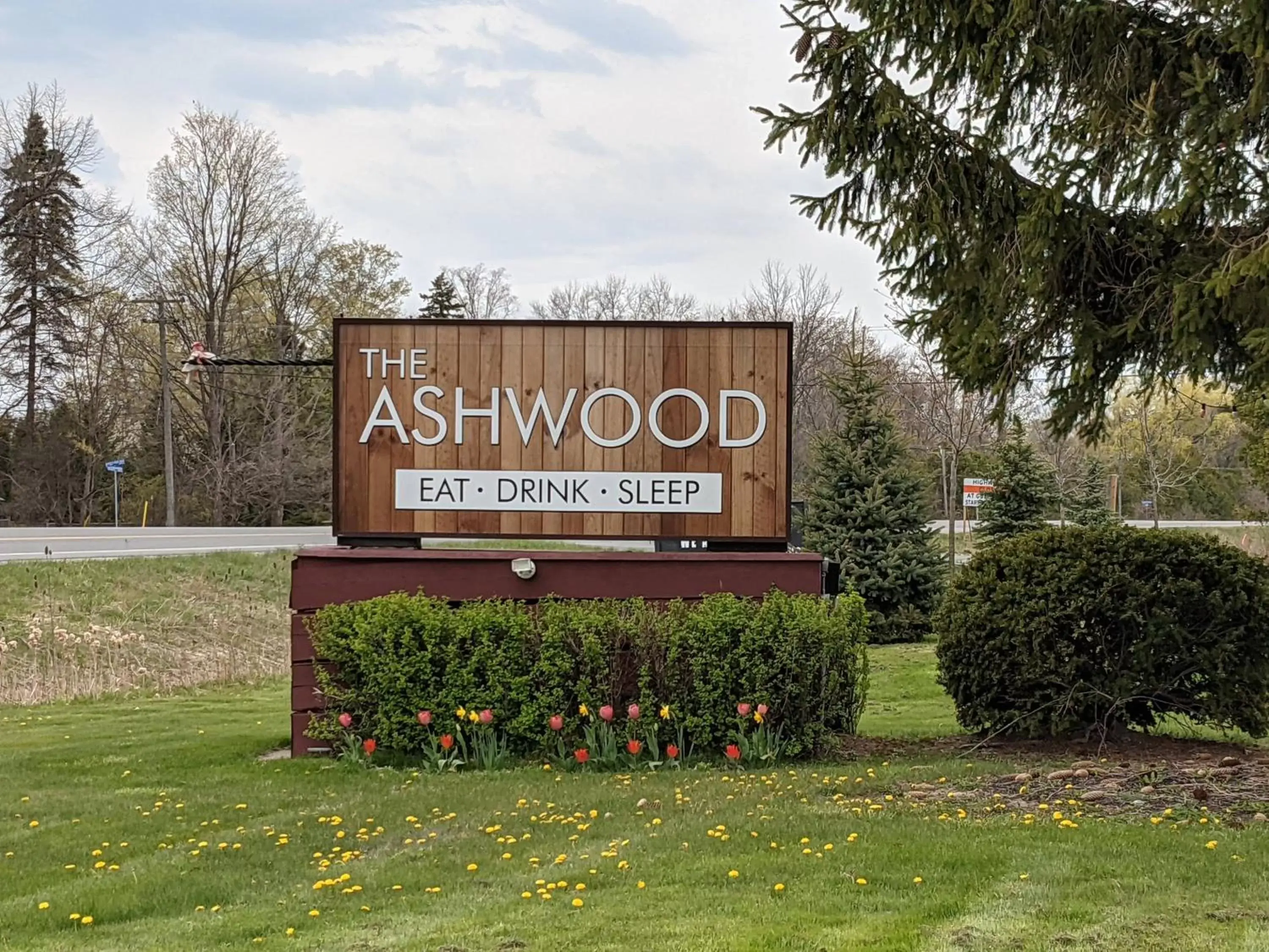 THE ASHWOOD INN