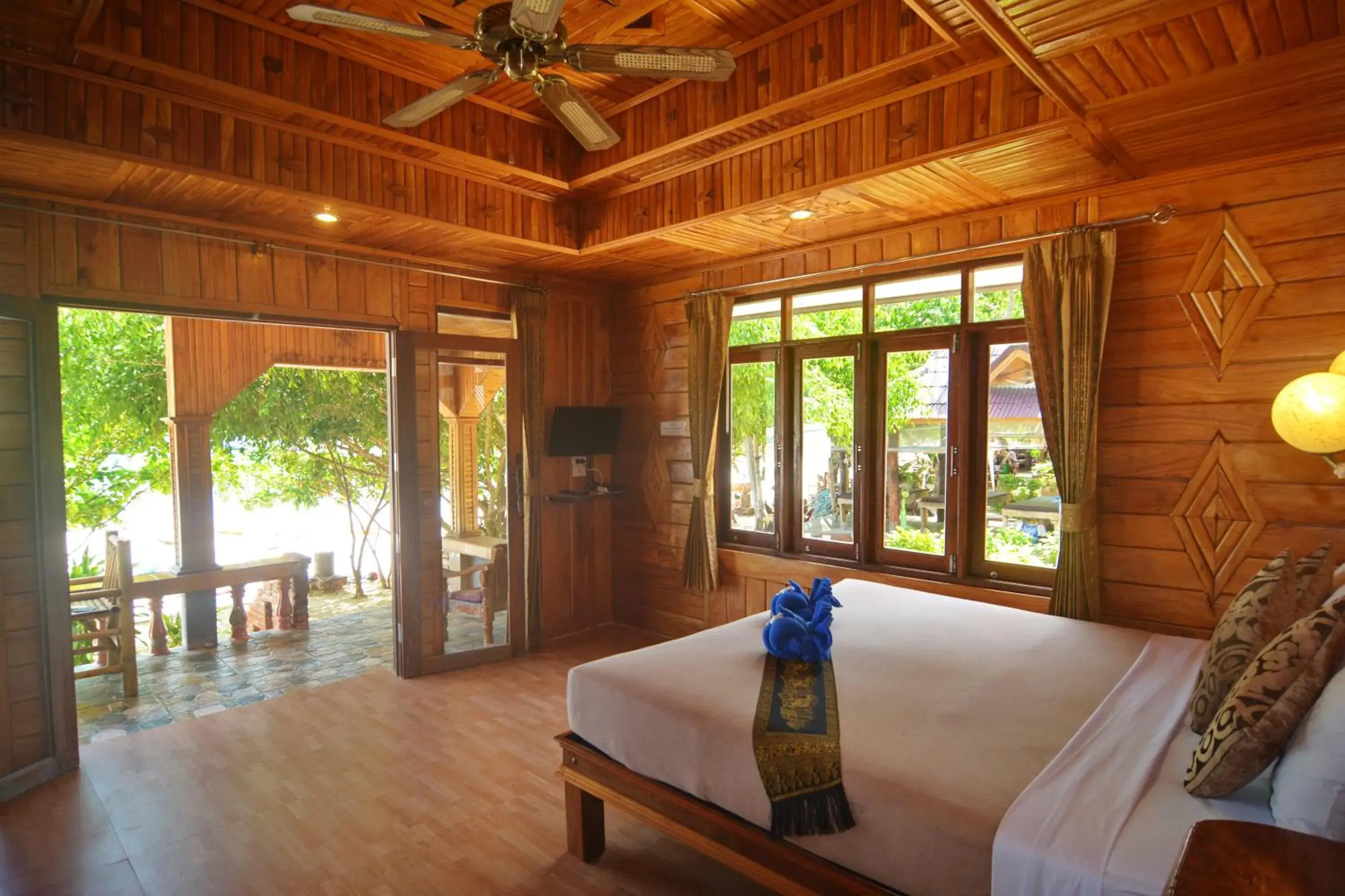 Bedroom in Kantiang Bay View Resort