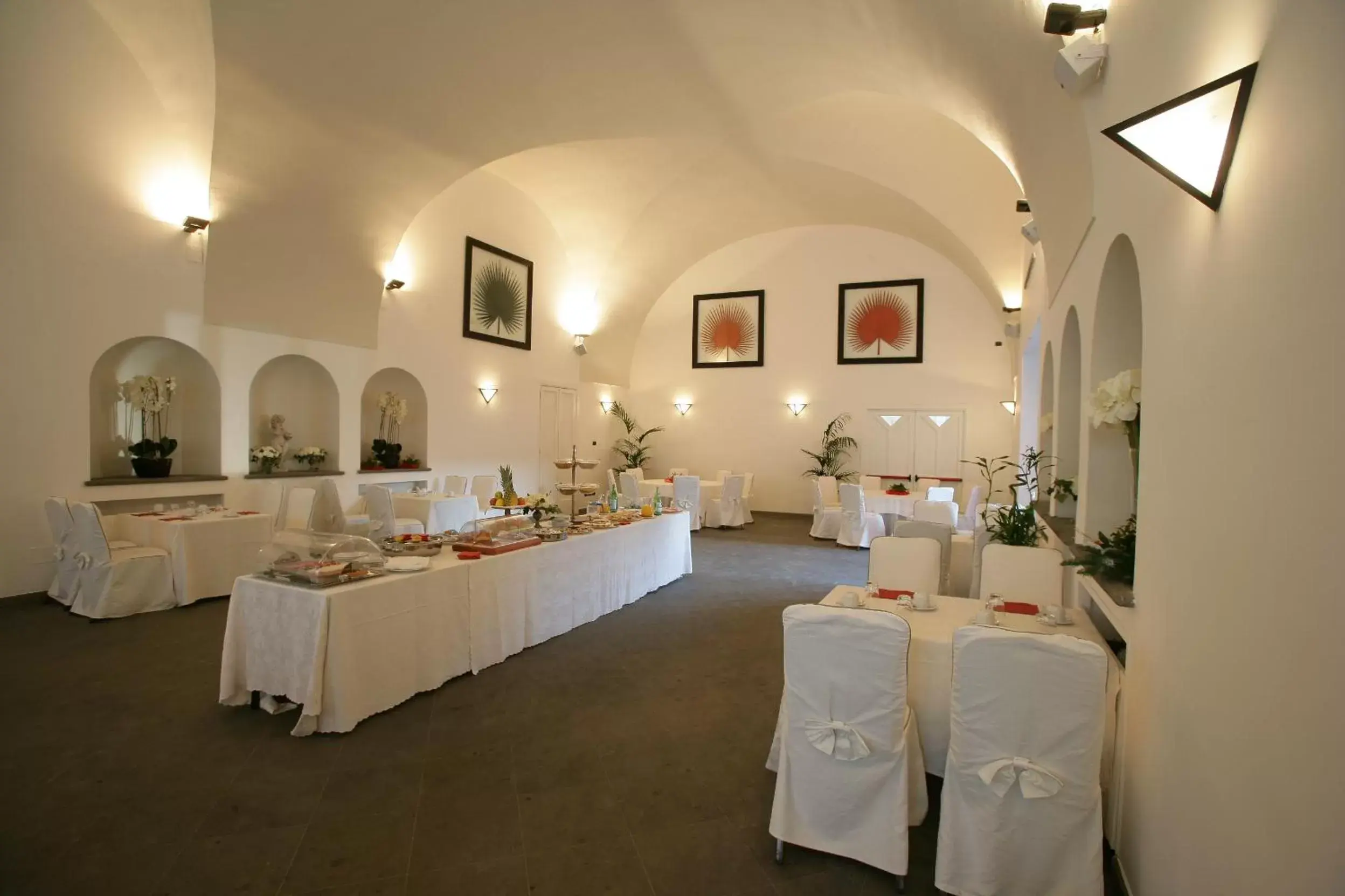 Breakfast, Banquet Facilities in Miglio d'Oro Park Hotel