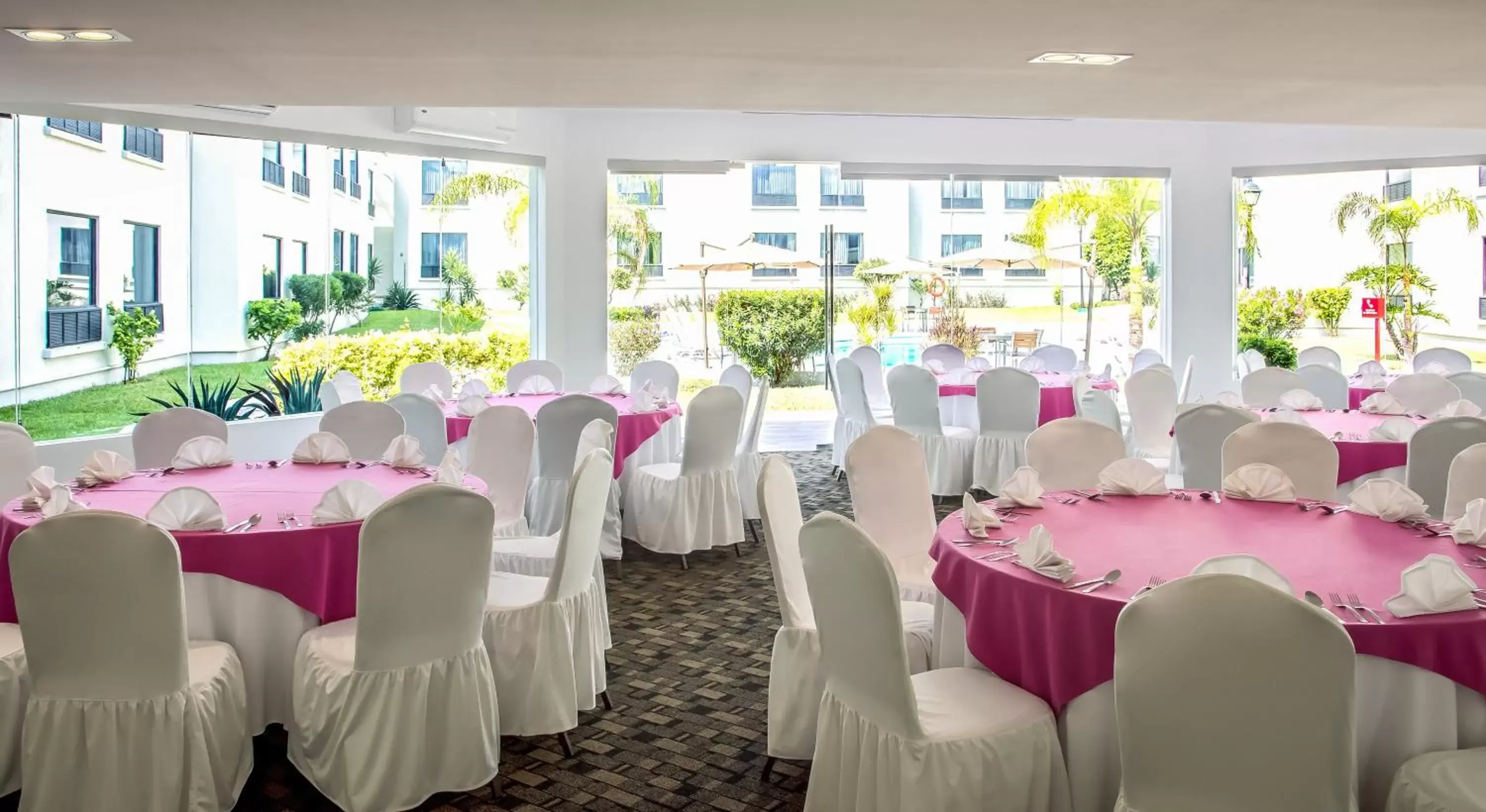 Banquet/Function facilities in Fiesta Inn Monterrey la Fe