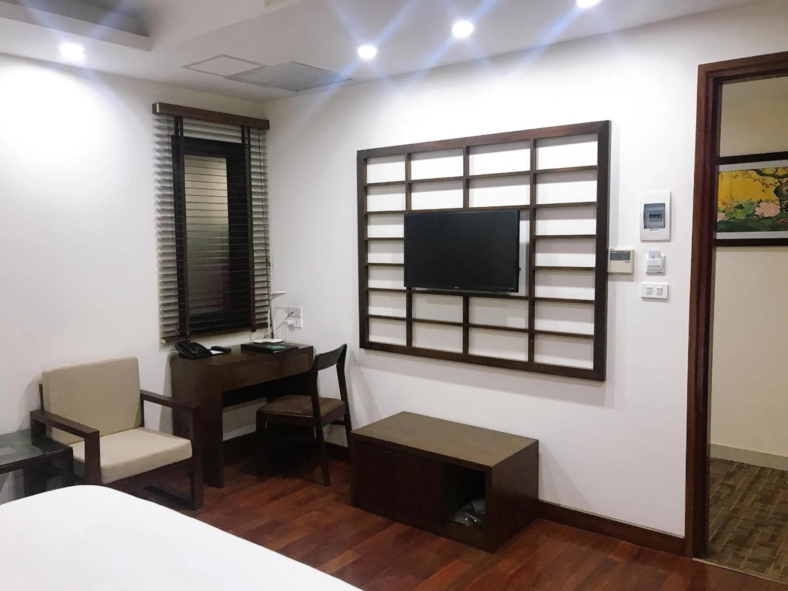 TV and multimedia in Brandi Fuji Hotel