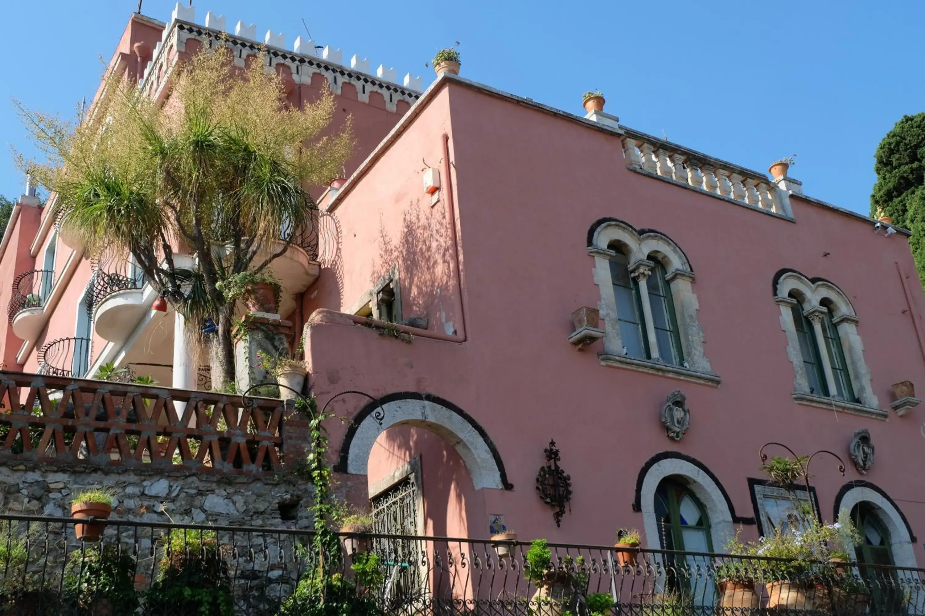 Facade/entrance in Hotel Villa Nettuno