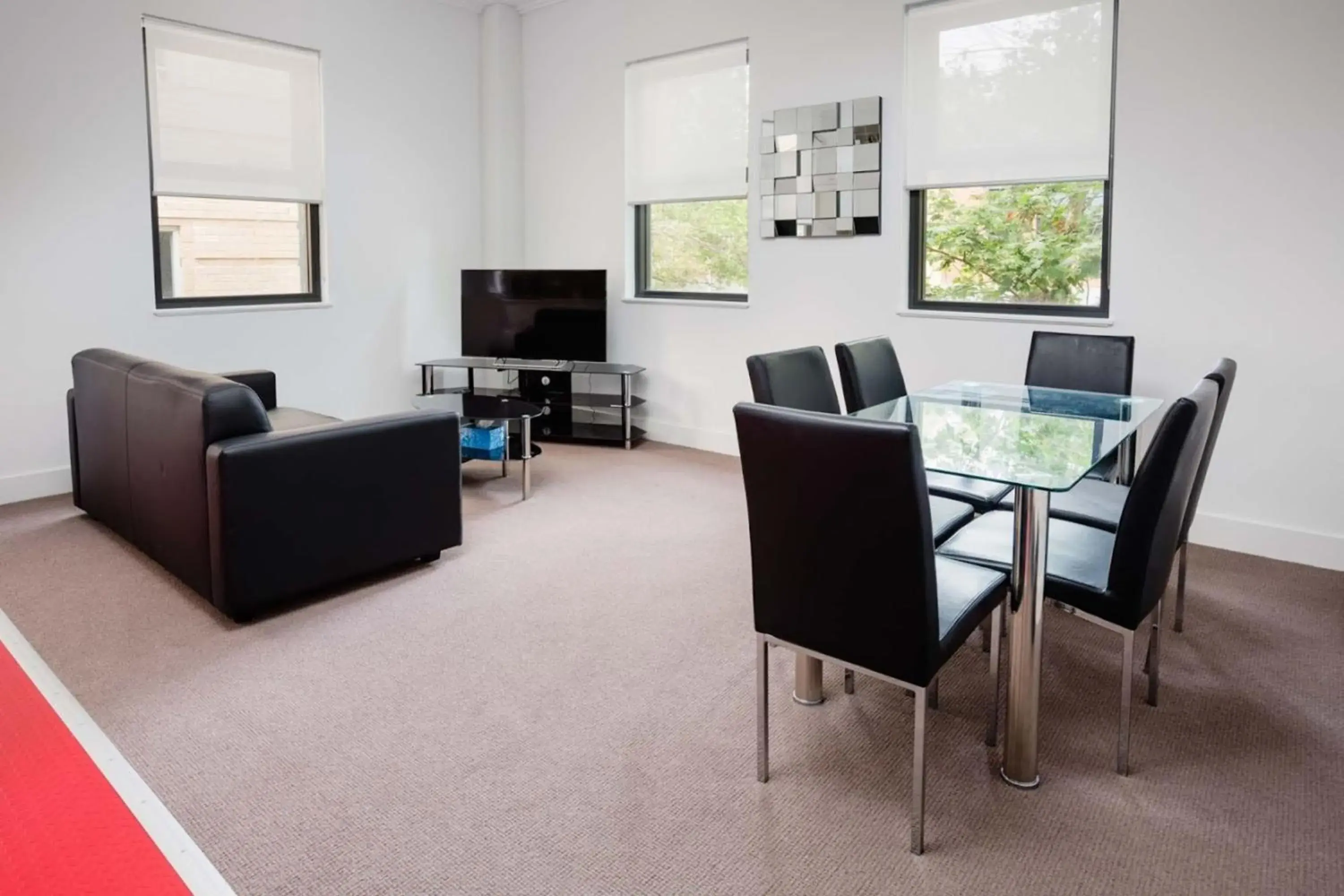 TV and multimedia, Seating Area in The Star Apartments