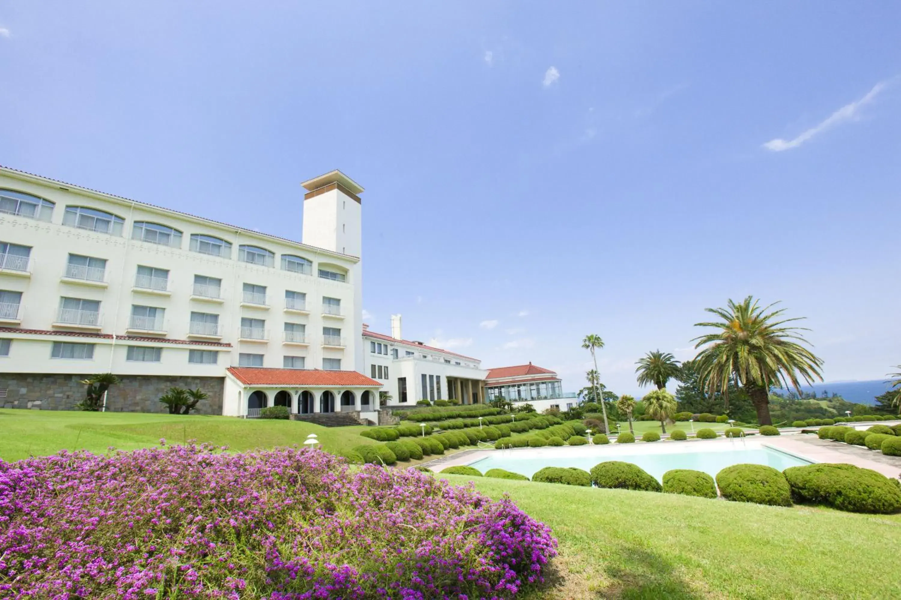 Facade/entrance, Property Building in Kawana Hotel