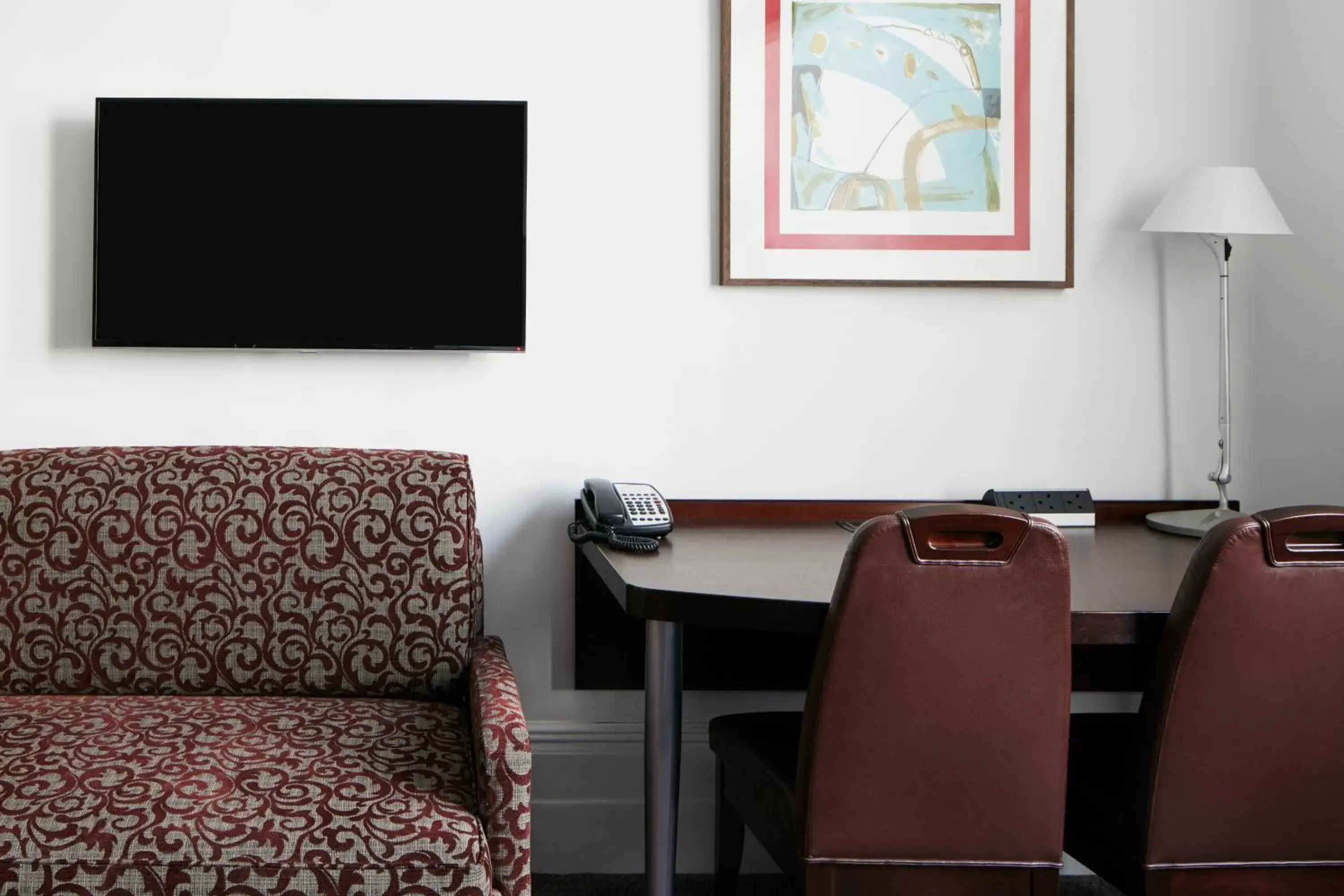 TV and multimedia, Seating Area in Club Quarters Hotel Trafalgar Square, London