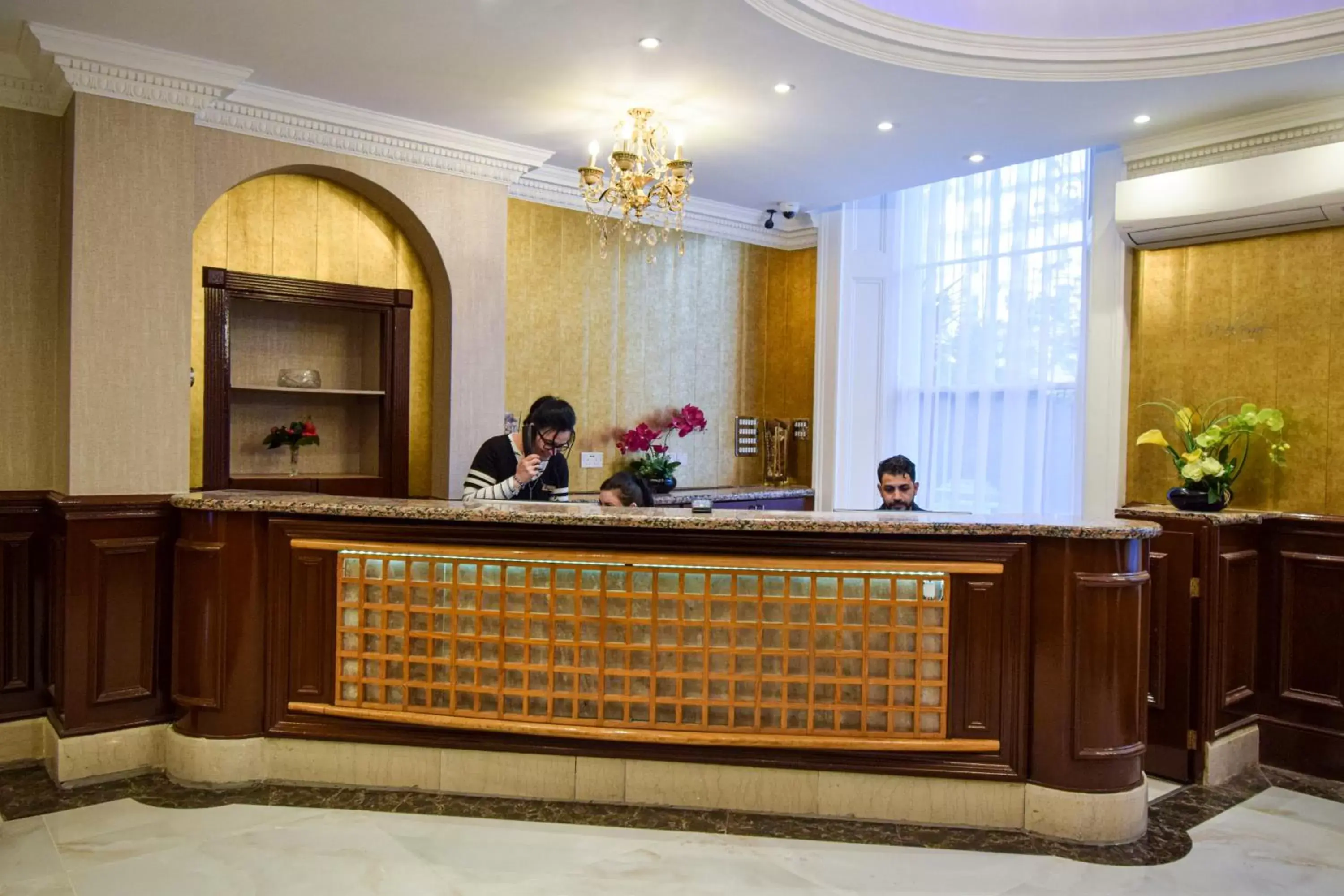 Lobby/Reception in Pembridge Palace Hotel