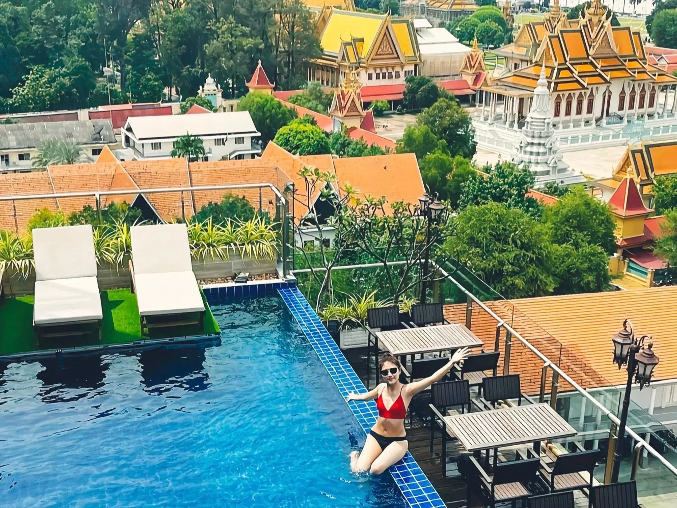 Swimming pool, Bird's-eye View in Le Botum Hotel