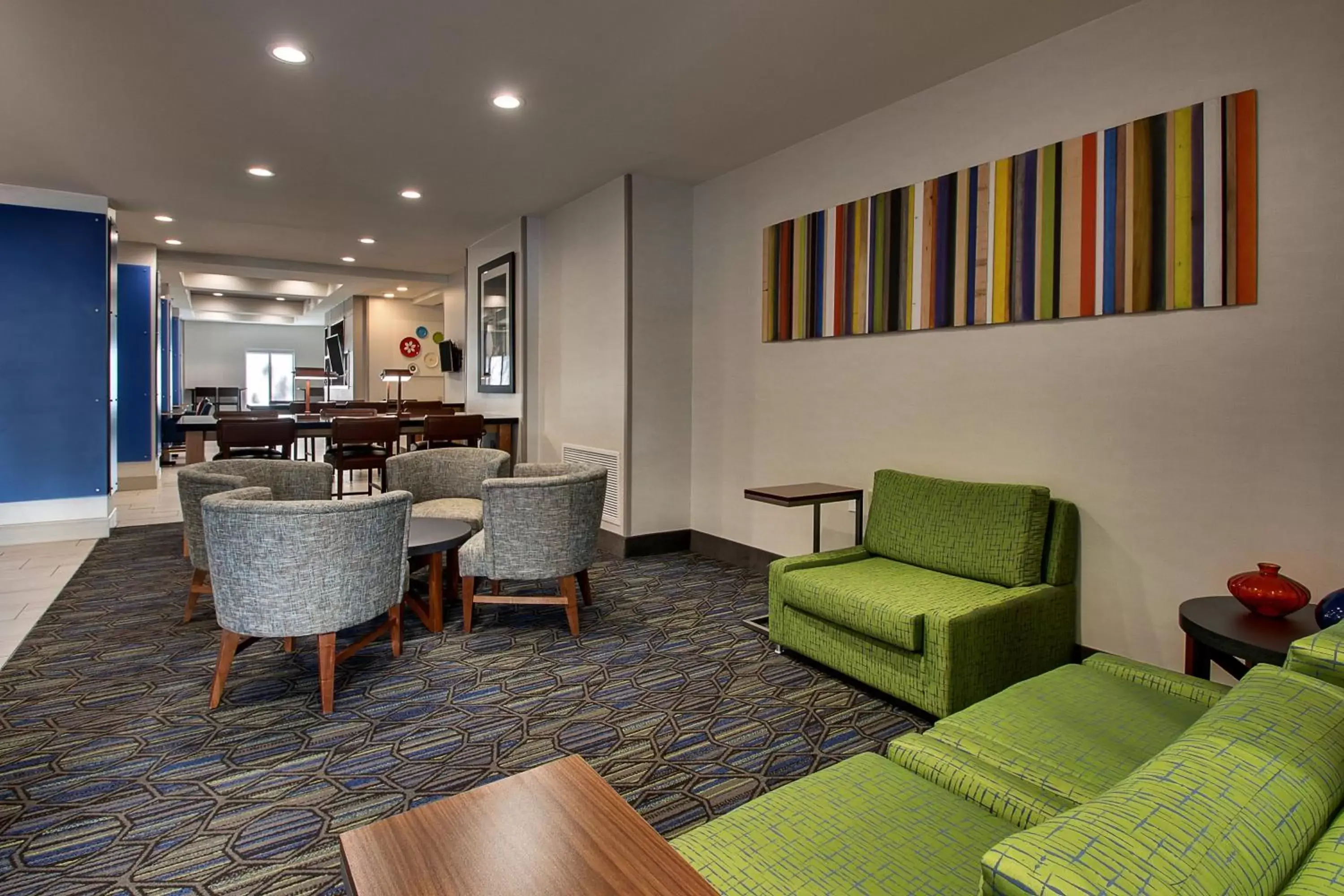 Property building, Seating Area in Holiday Inn Express Hotel & Suites Austell Powder Springs, an IHG Hotel