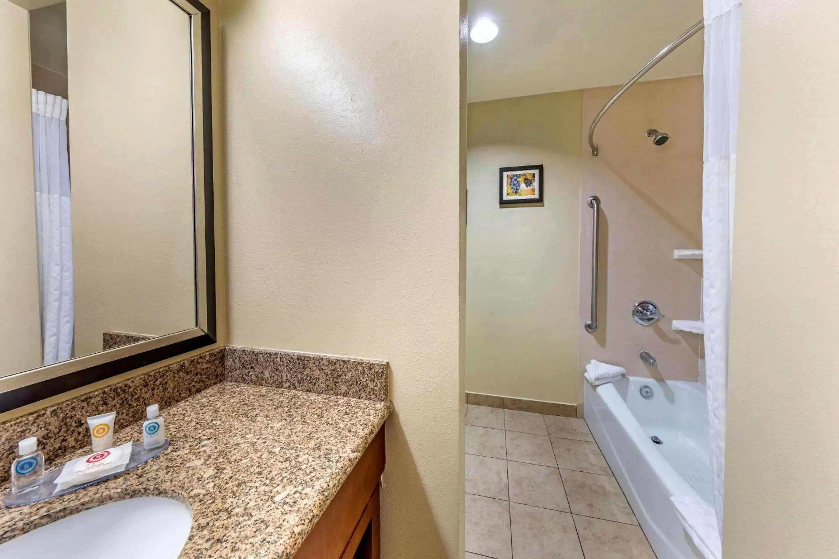 Photo of the whole room, Bathroom in Comfort Inn and Suites Colton/San Bernardino
