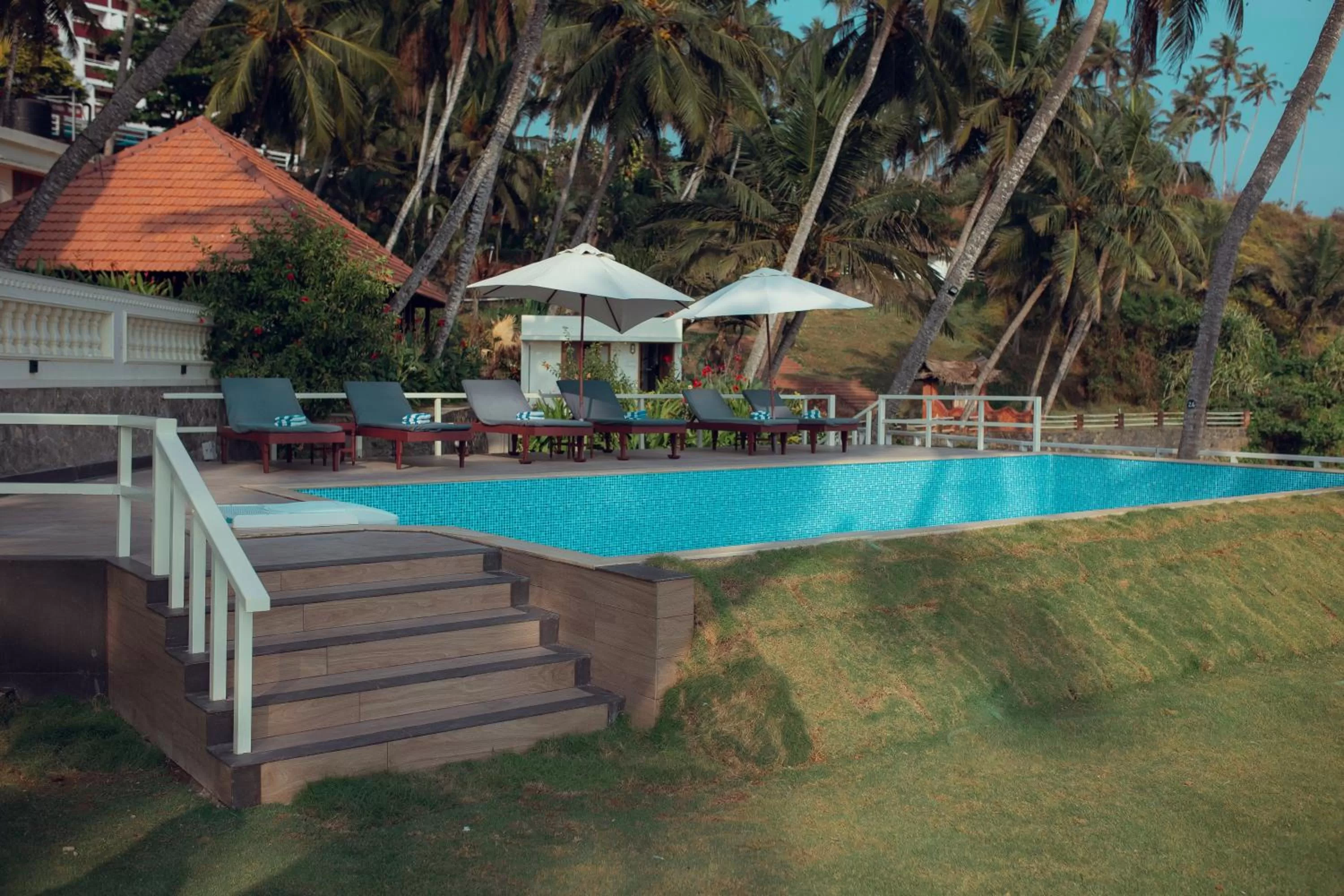 Swimming pool in Rockholm at the Light House Beach