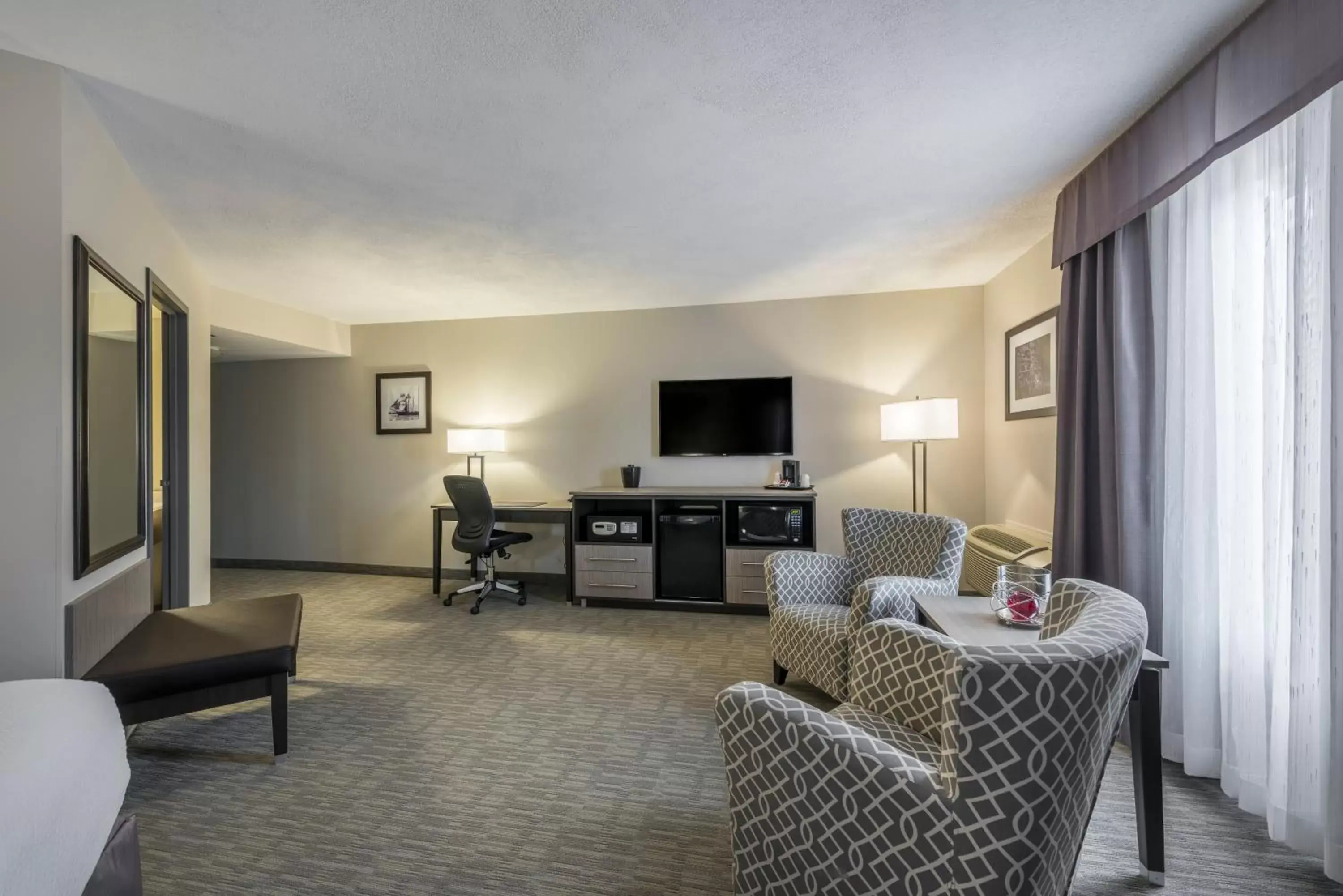 Photo of the whole room in Chateau Bedford Trademark Collection by Wyndham Photo of the whole room in Chateau Bedford Trademark Collection by Wyndham