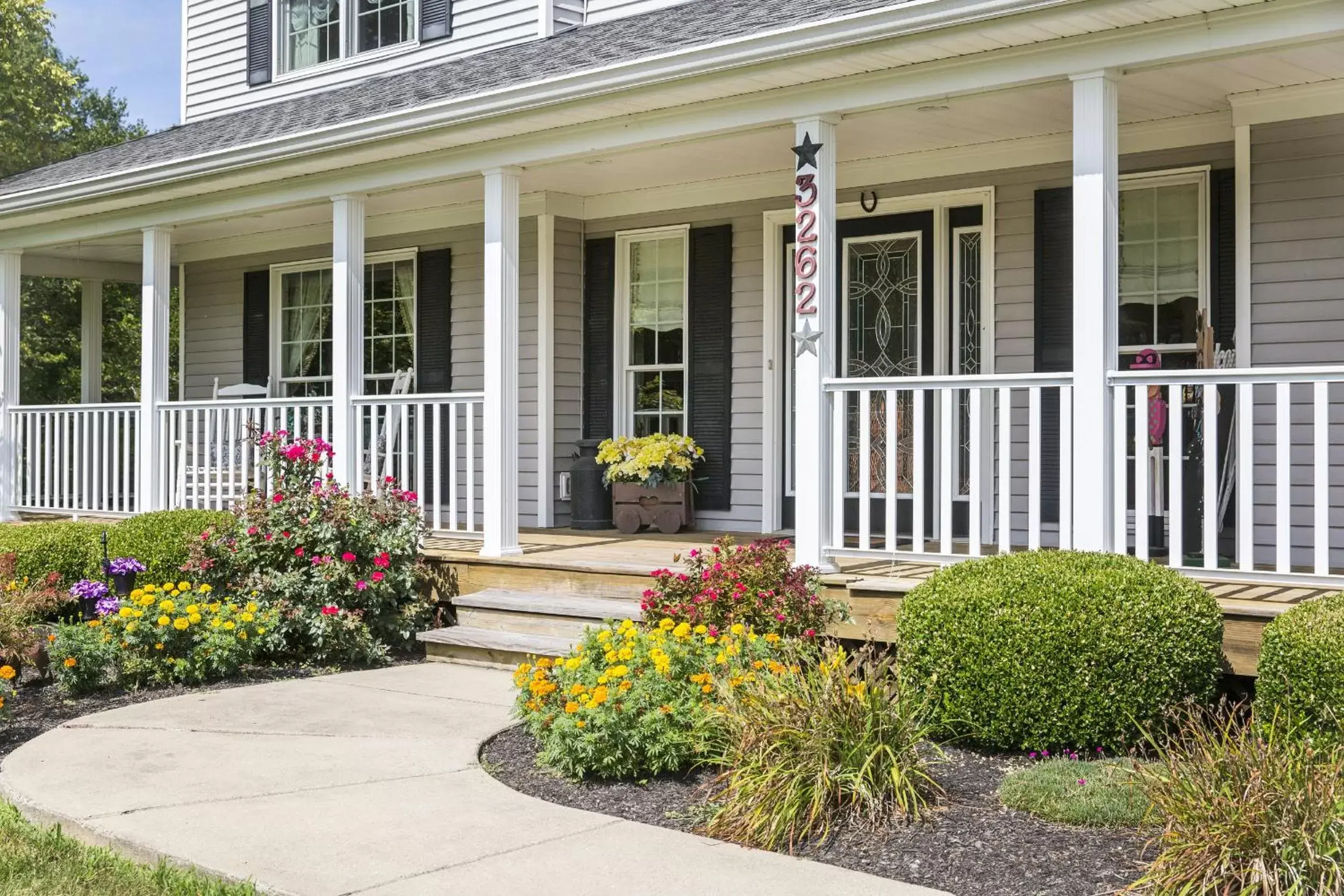 Property building in Pillow and Paddock B&B